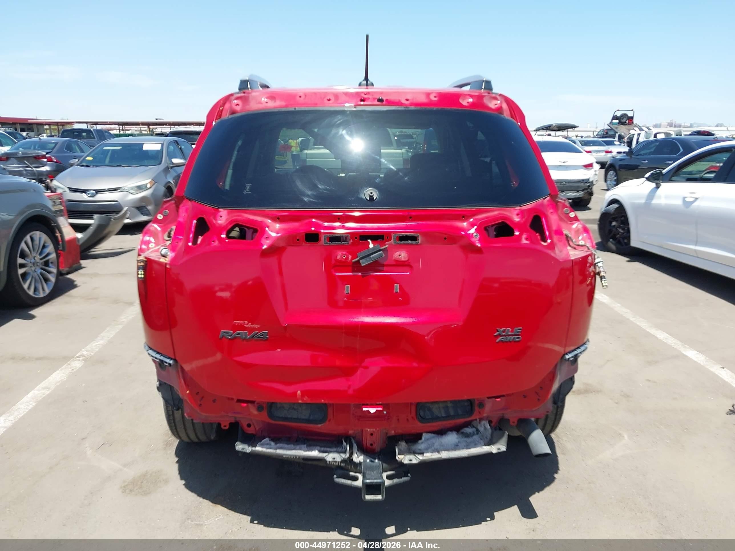 2014 Toyota Rav4 Xle Red vin: JTMWFREV6EJ000765