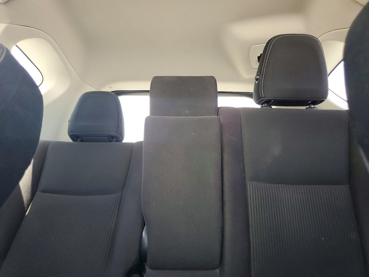 2015 Toyota Rav4 Xle White vin: JTMWFREV6FJ038790