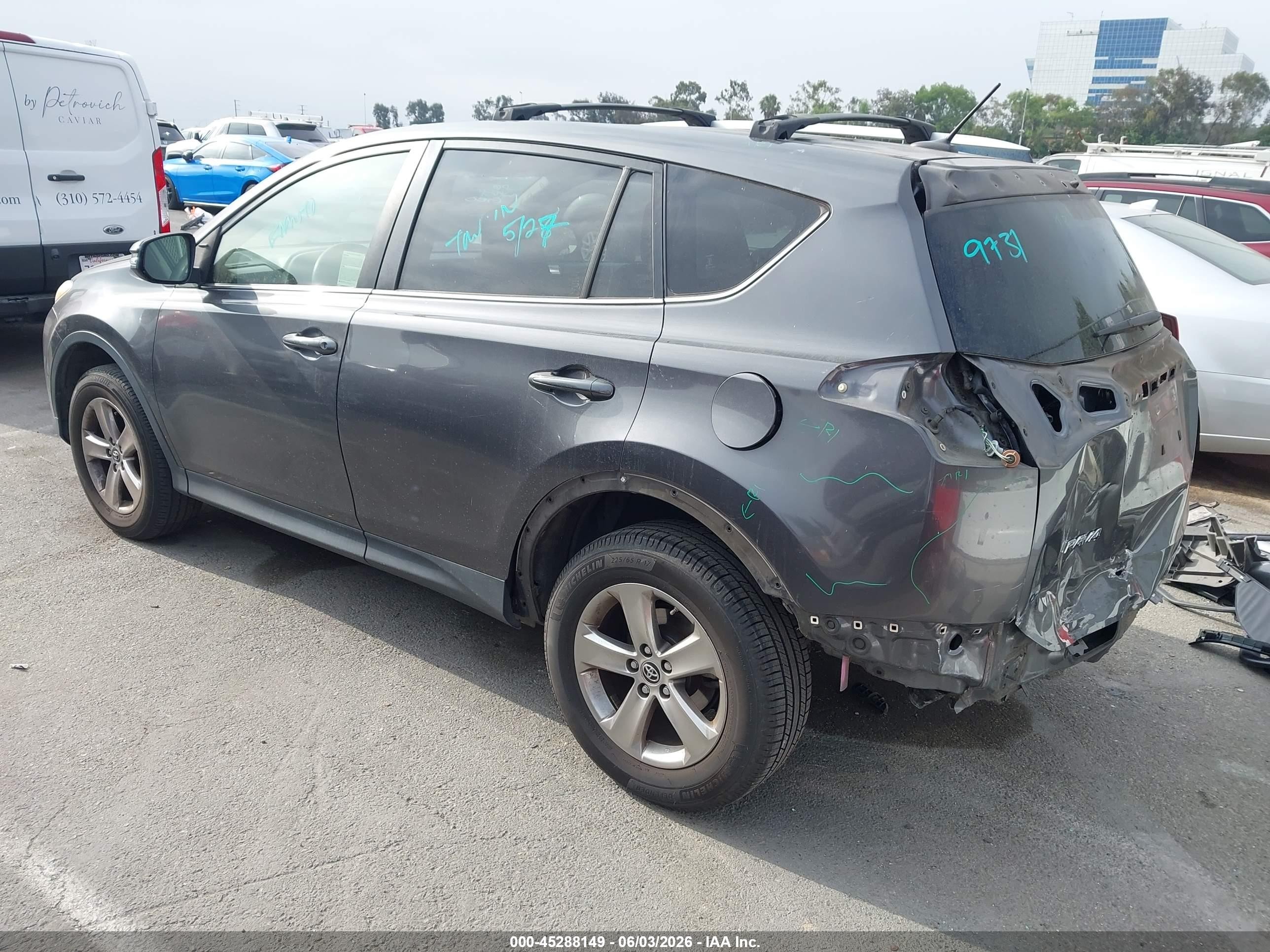 2015 Toyota Rav4 Xle Gray vin: JTMWFREV6FJ040989