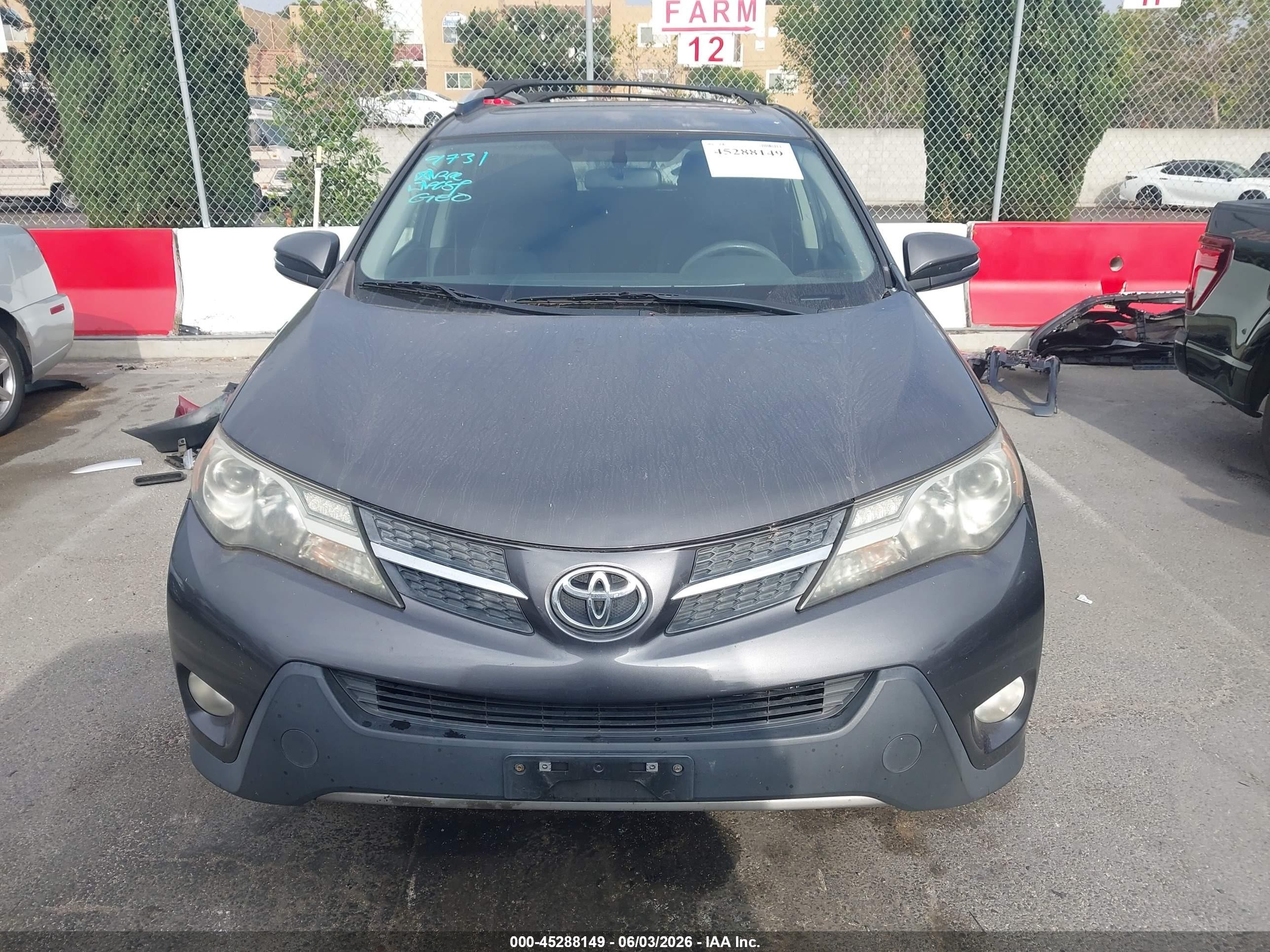 2015 Toyota Rav4 Xle Gray vin: JTMWFREV6FJ040989