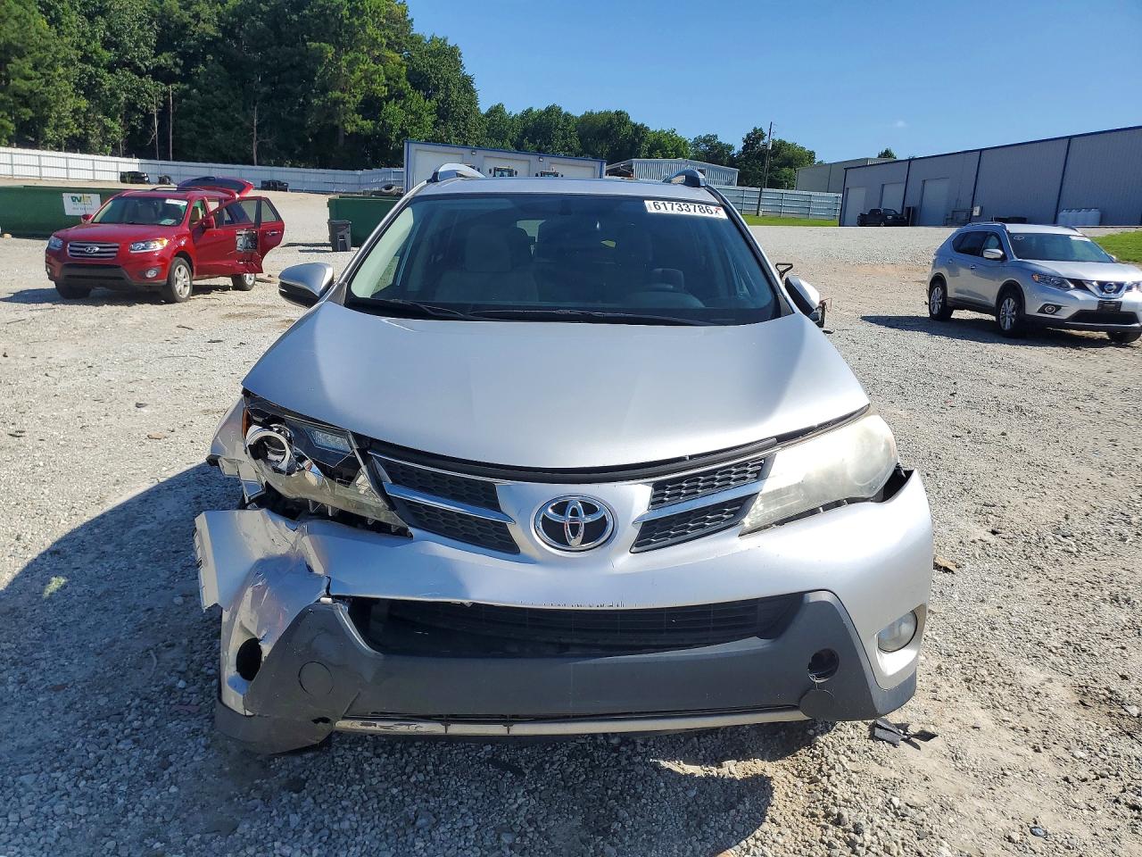 2015 Toyota Rav4 Xle Серебряный vin: JTMWFREV6FJ052916