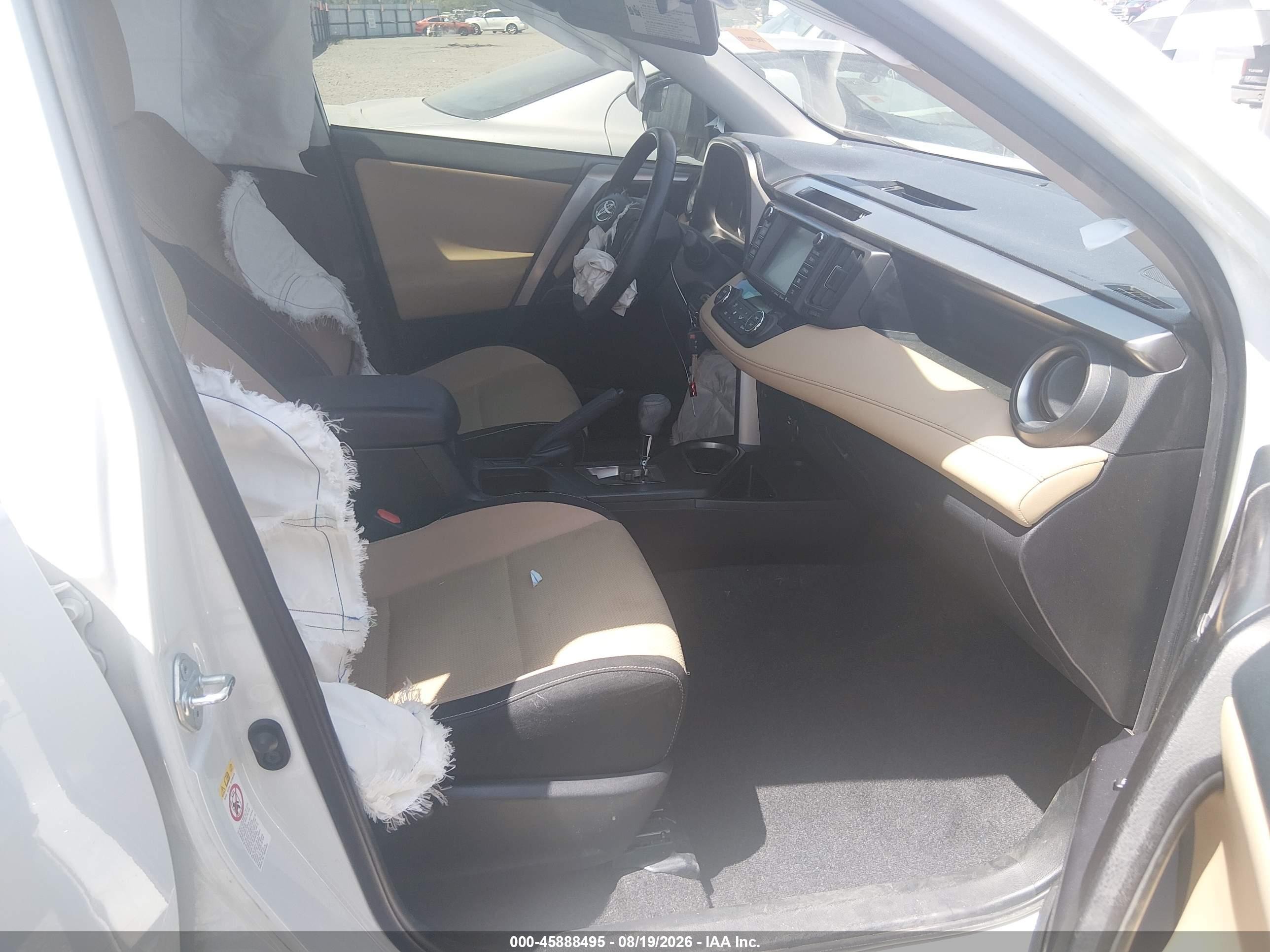 2017 Toyota Rav4 Xle White vin: JTMWFREV6HJ119386