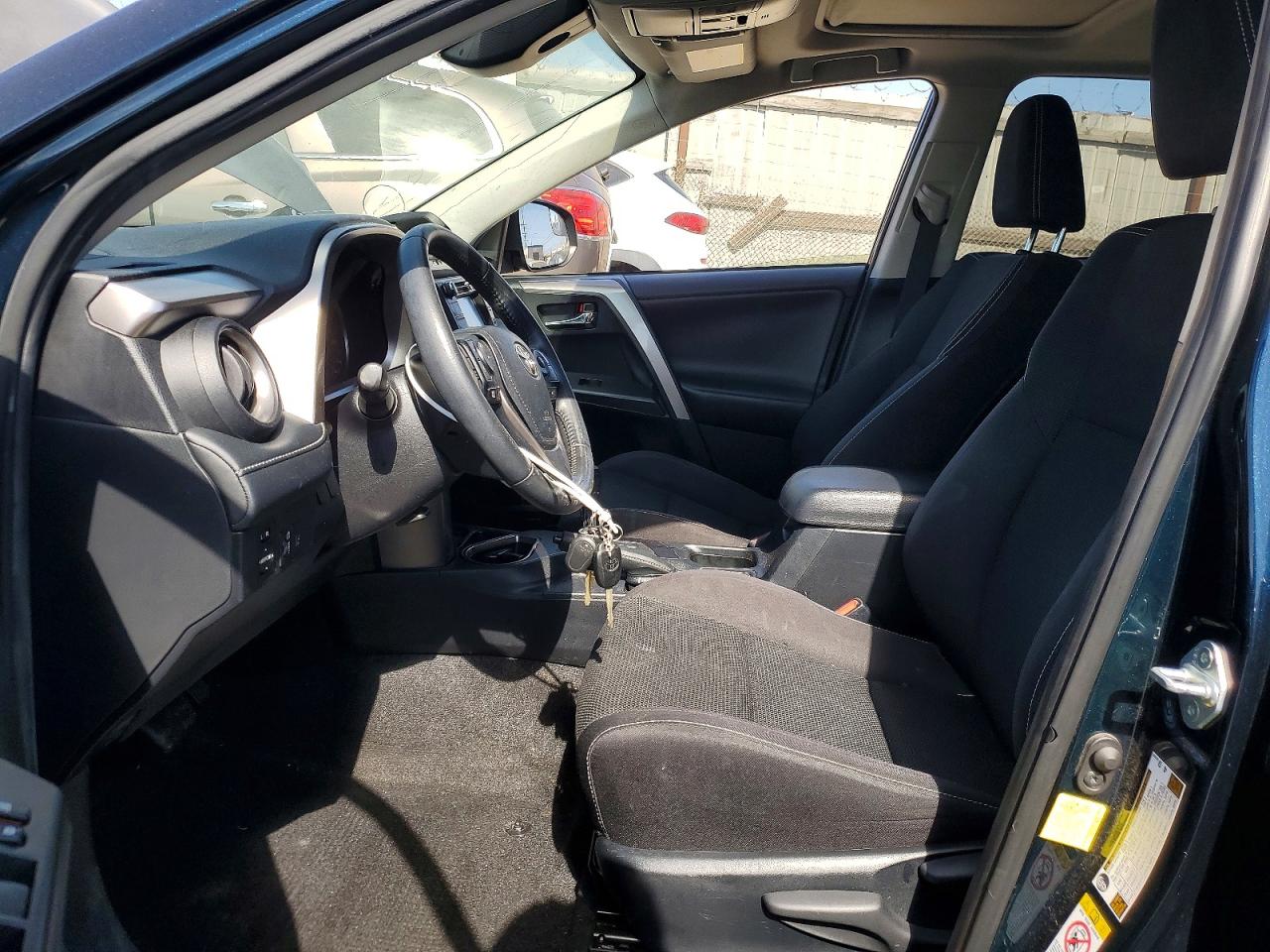 2018 Toyota Rav4 Xle Синий vin: JTMWFREV6JJ190299