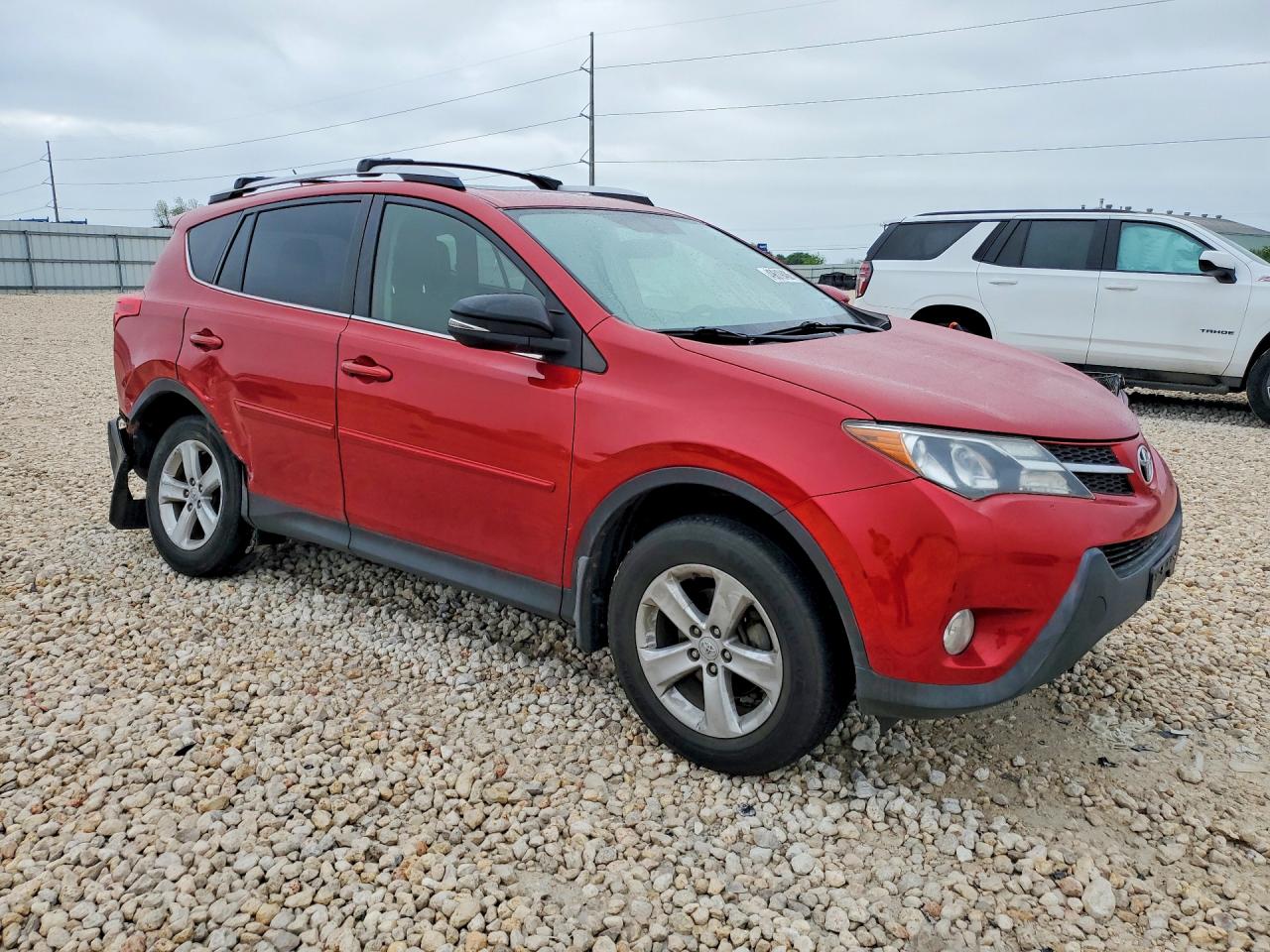 2014 Toyota Rav4 Xle Красный vin: JTMWFREV7ED027696