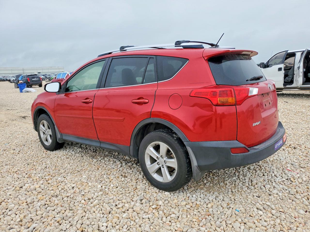 2014 Toyota Rav4 Xle Красный vin: JTMWFREV7ED027696