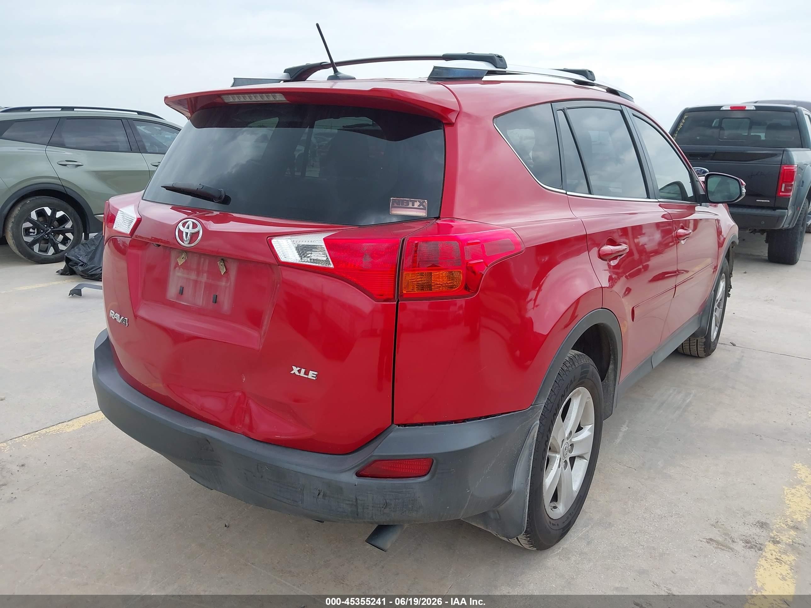 2014 Toyota Rav4 Xle Red vin: JTMWFREV7EJ012939