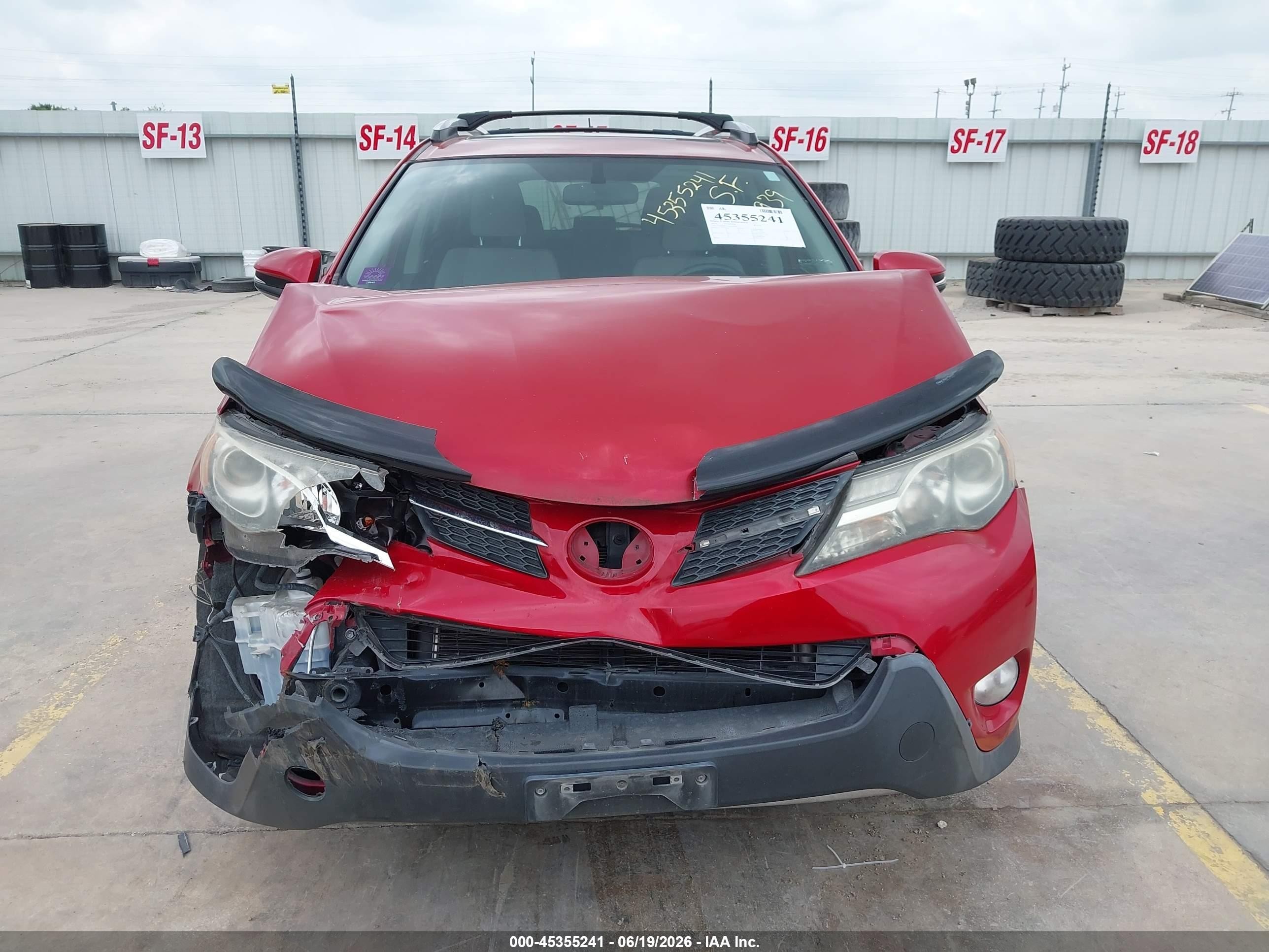 2014 Toyota Rav4 Xle Red vin: JTMWFREV7EJ012939