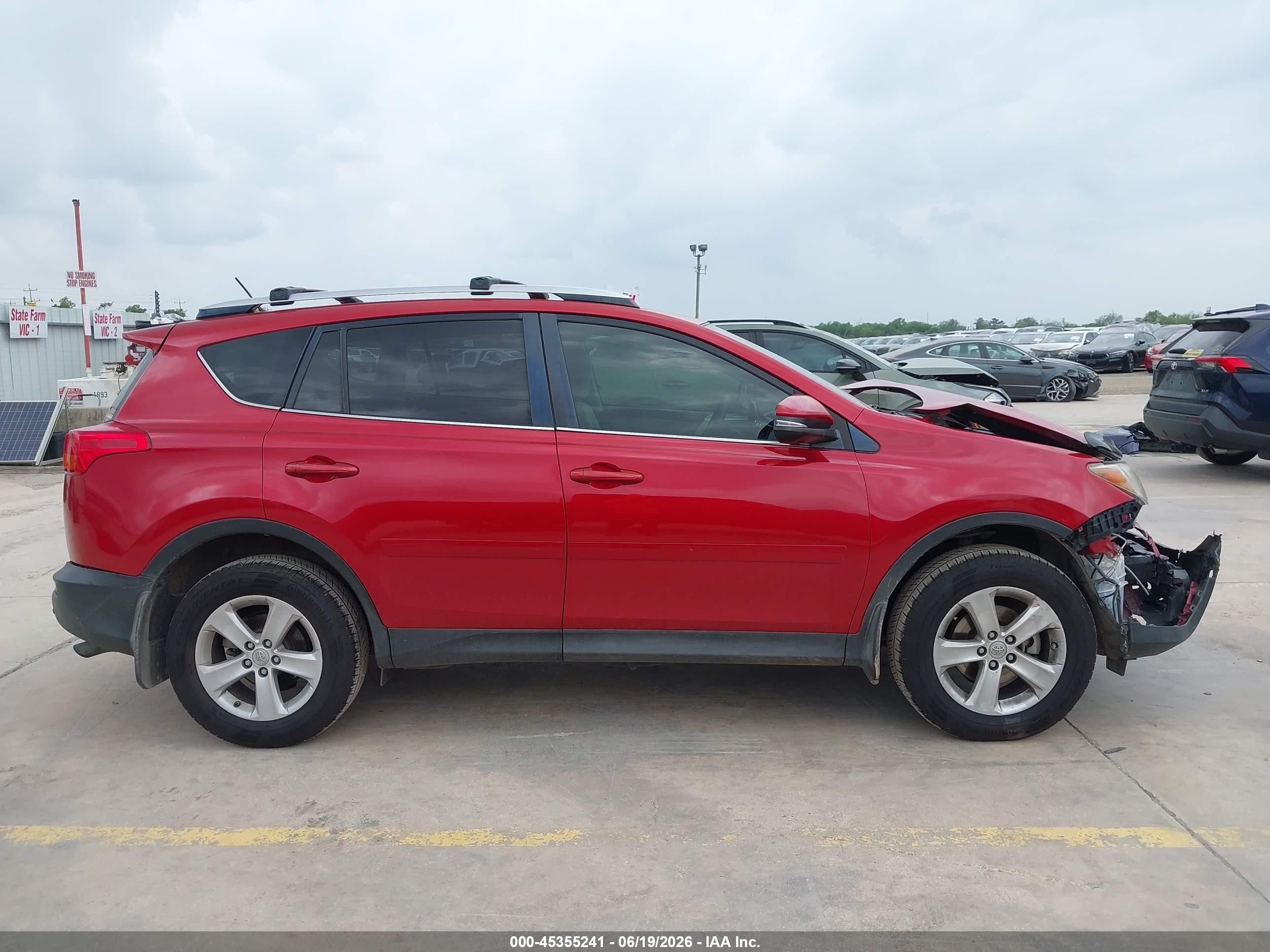 2014 Toyota Rav4 Xle Red vin: JTMWFREV7EJ012939