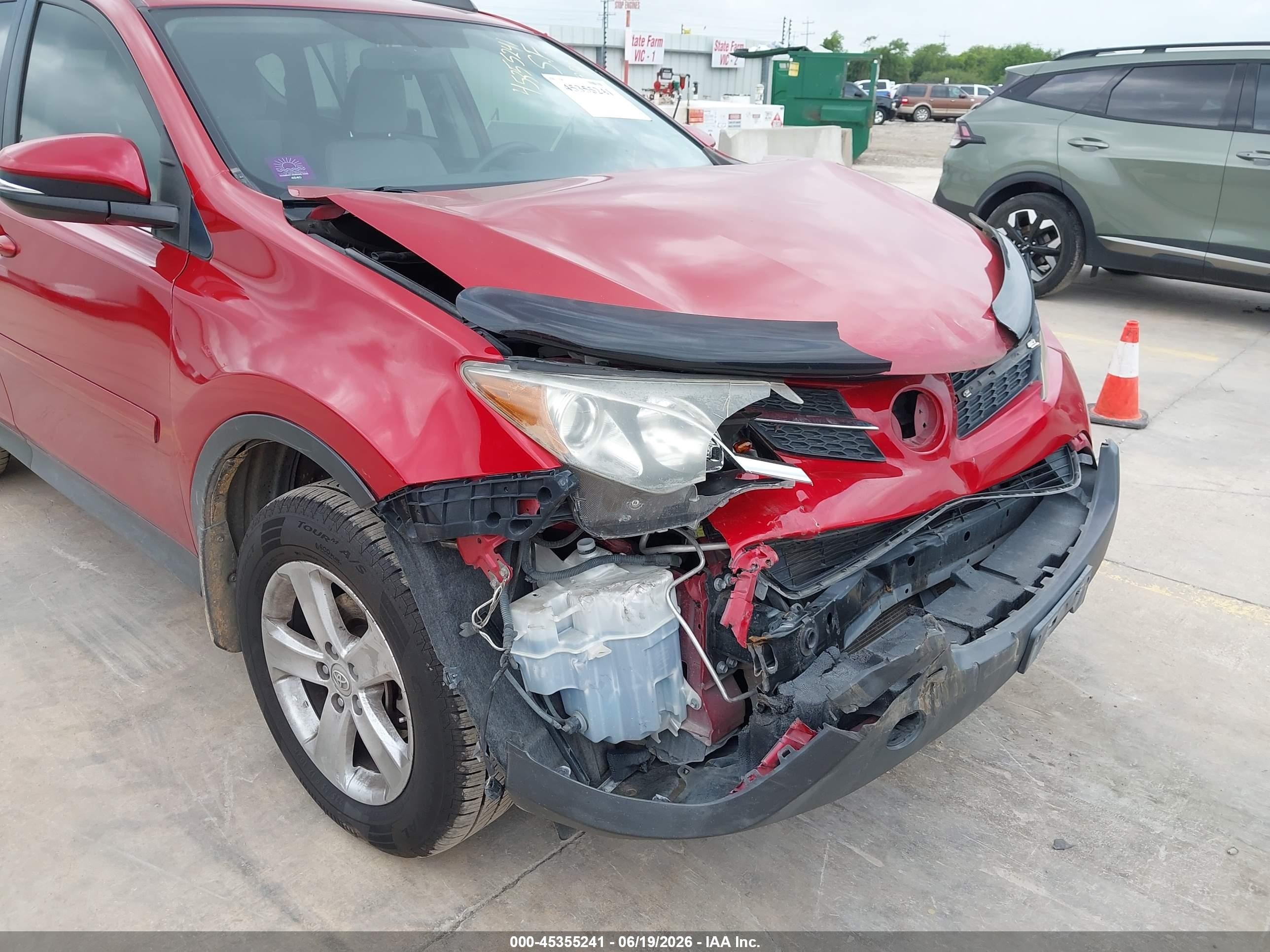 2014 Toyota Rav4 Xle Red vin: JTMWFREV7EJ012939