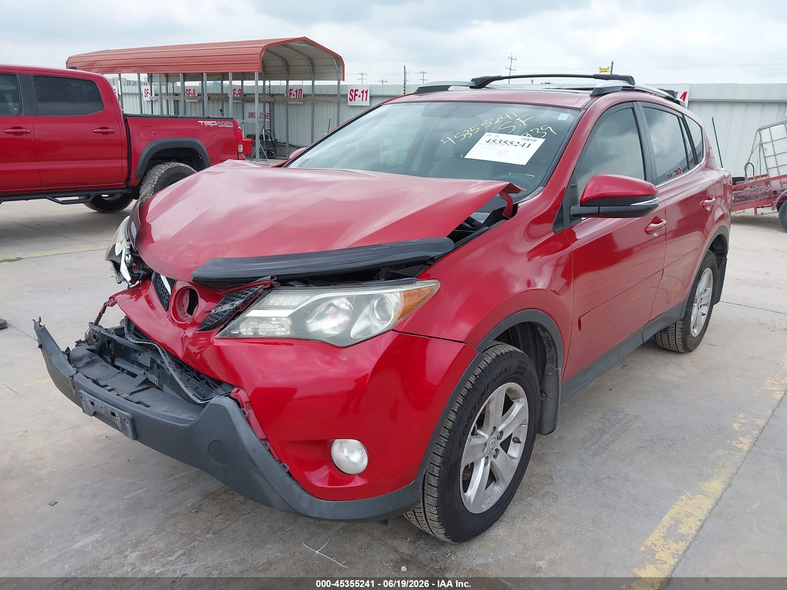 2014 Toyota Rav4 Xle Red vin: JTMWFREV7EJ012939