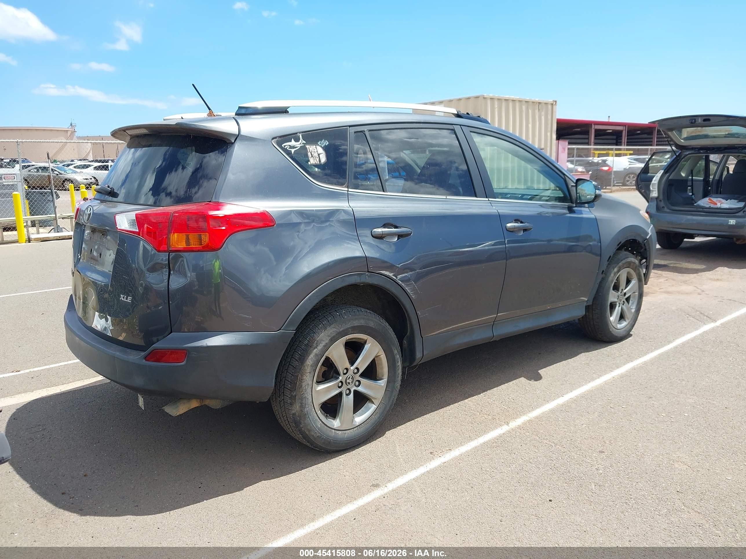 2015 Toyota Rav4 Xle Gray vin: JTMWFREV7FD046850