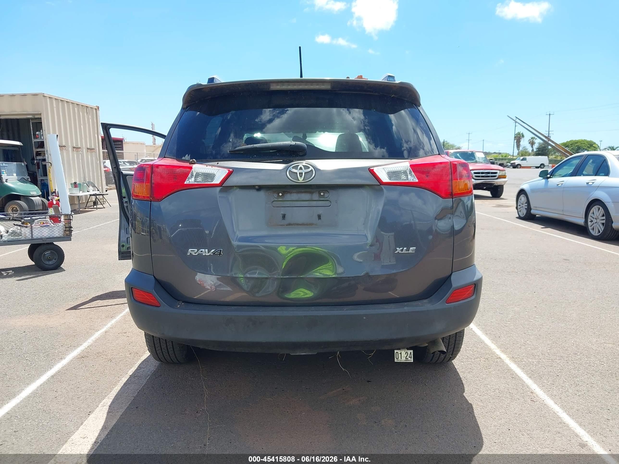 2015 Toyota Rav4 Xle Gray vin: JTMWFREV7FD046850