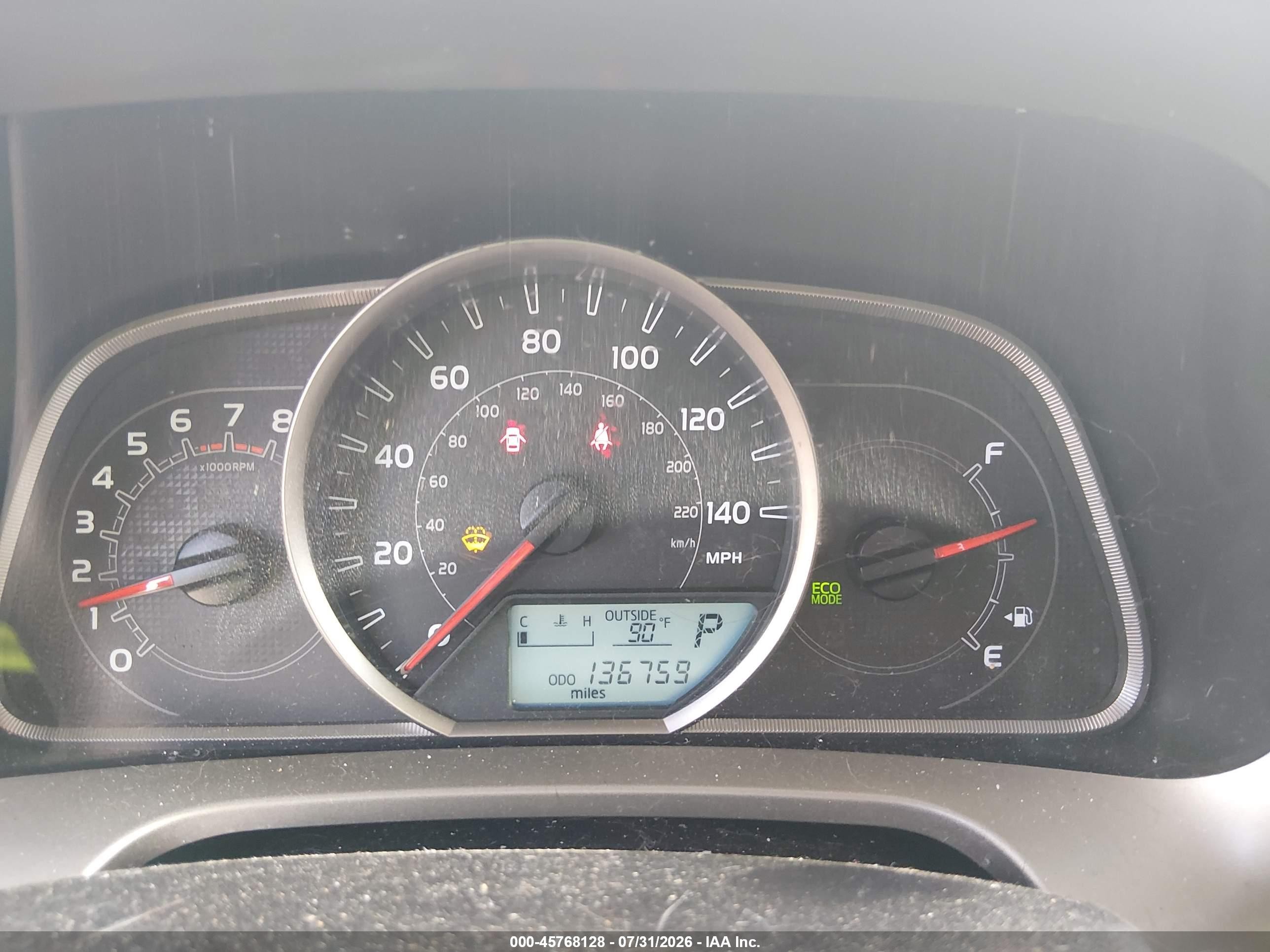 2015 Toyota Rav4 Xle Белый vin: JTMWFREV7FD059677