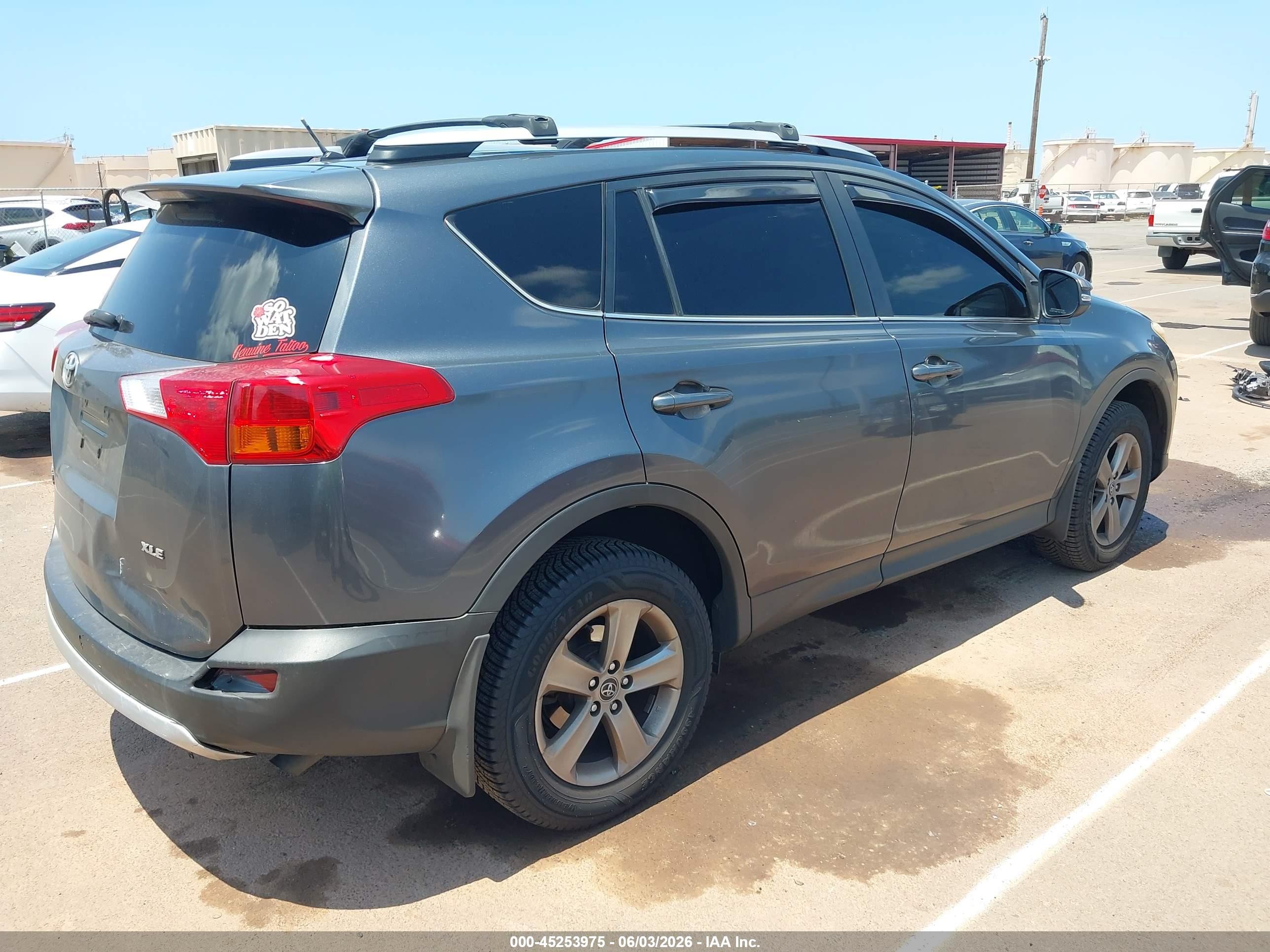 2015 Toyota Rav4 Xle Dark Blue vin: JTMWFREV7FD063812