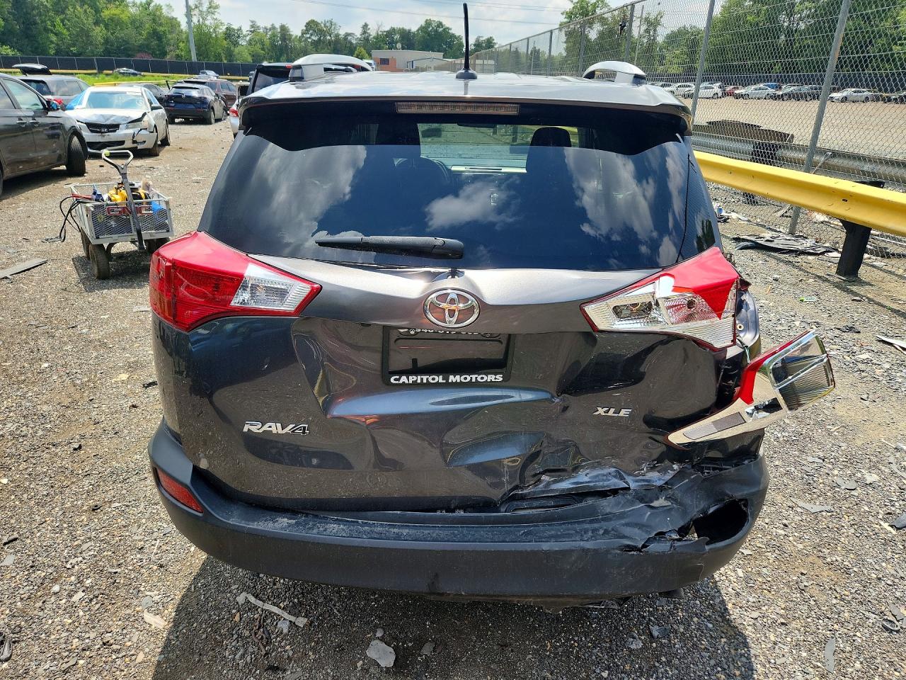 2015 Toyota Rav4 Xle Gray vin: JTMWFREV7FD076916