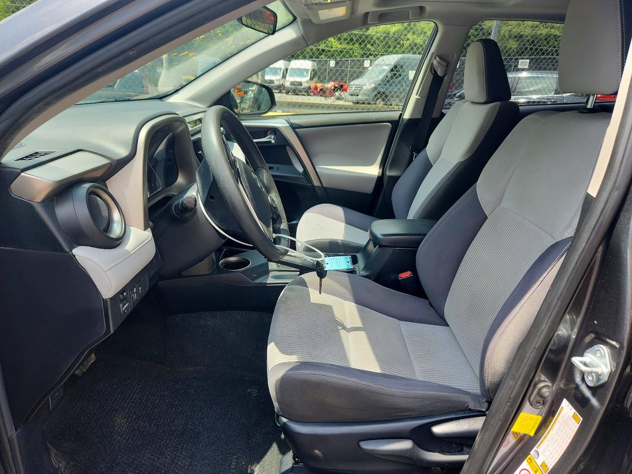 2015 Toyota Rav4 Xle Gray vin: JTMWFREV7FD076916