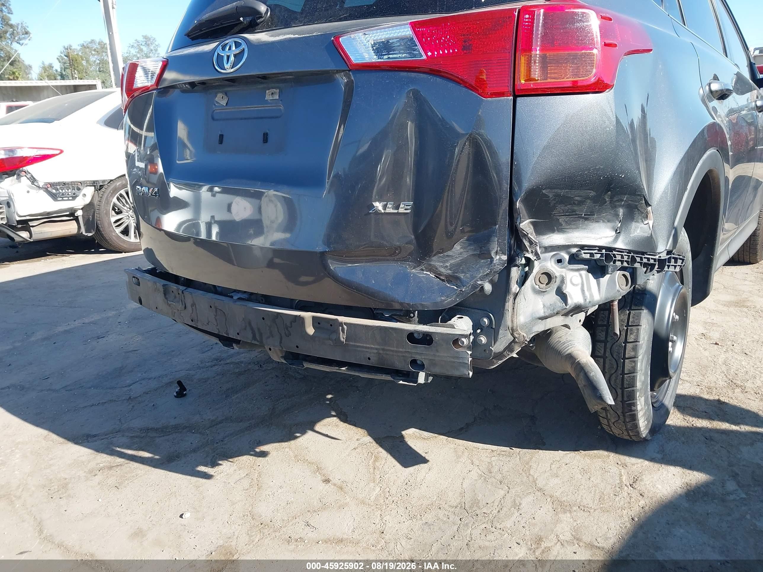 2015 Toyota Rav4 Xle Gray vin: JTMWFREV7FJ042265