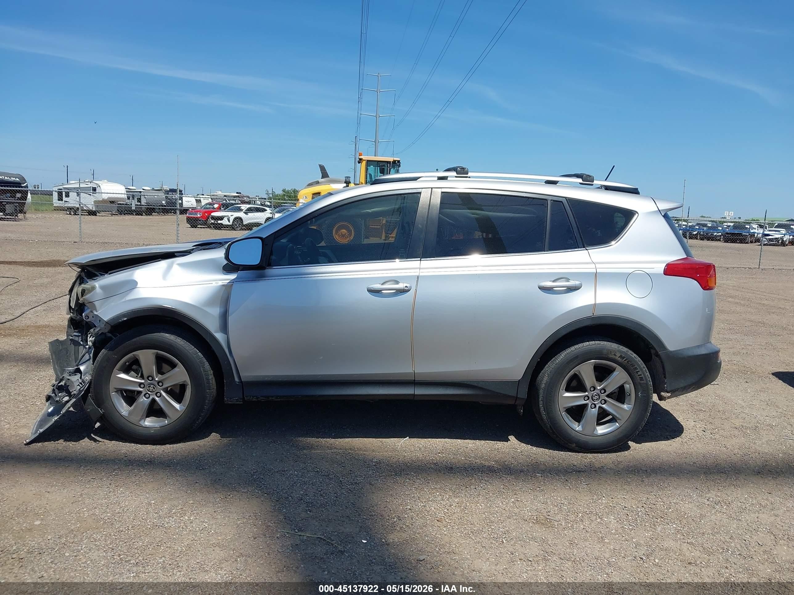 2015 Toyota Rav4 Xle Gray vin: JTMWFREV7FJ052777