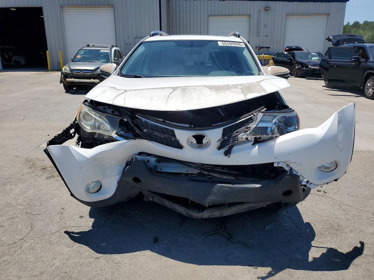 2015 Toyota Rav4 Xle White vin: JTMWFREV7FJ053136