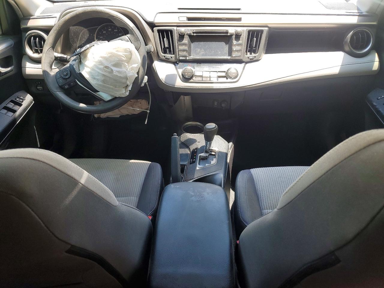 2015 Toyota Rav4 Xle White vin: JTMWFREV7FJ053136