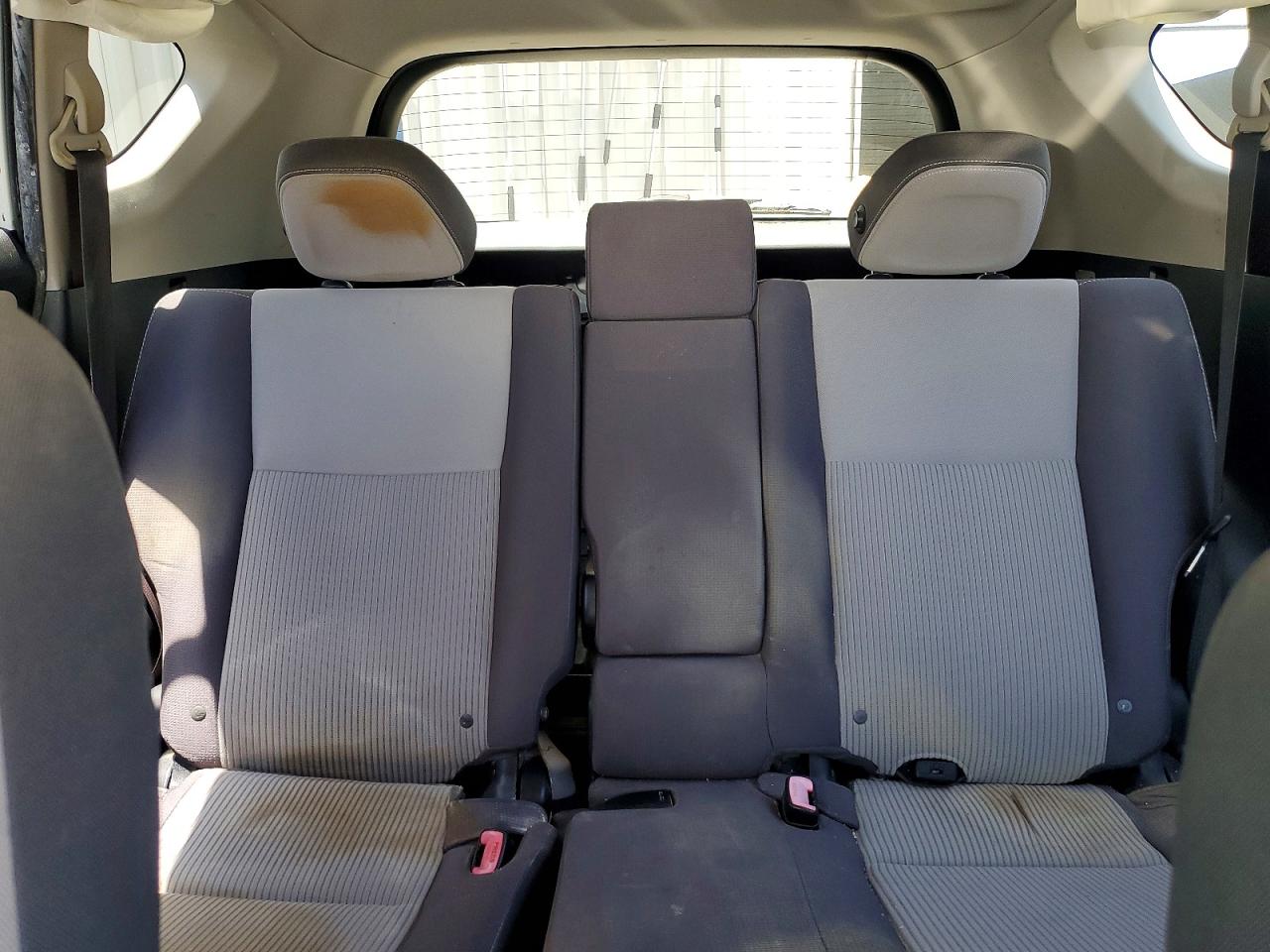 2015 Toyota Rav4 Xle White vin: JTMWFREV7FJ053136