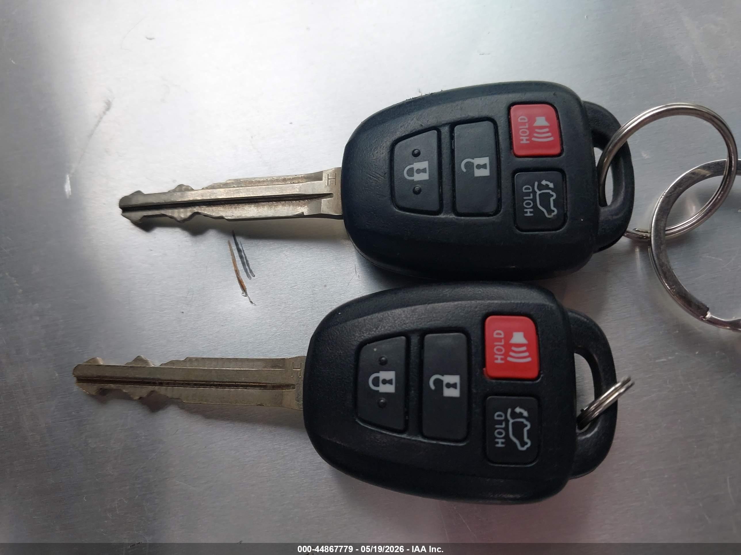 2016 Toyota Rav4 Xle Синий vin: JTMWFREV7GD081339