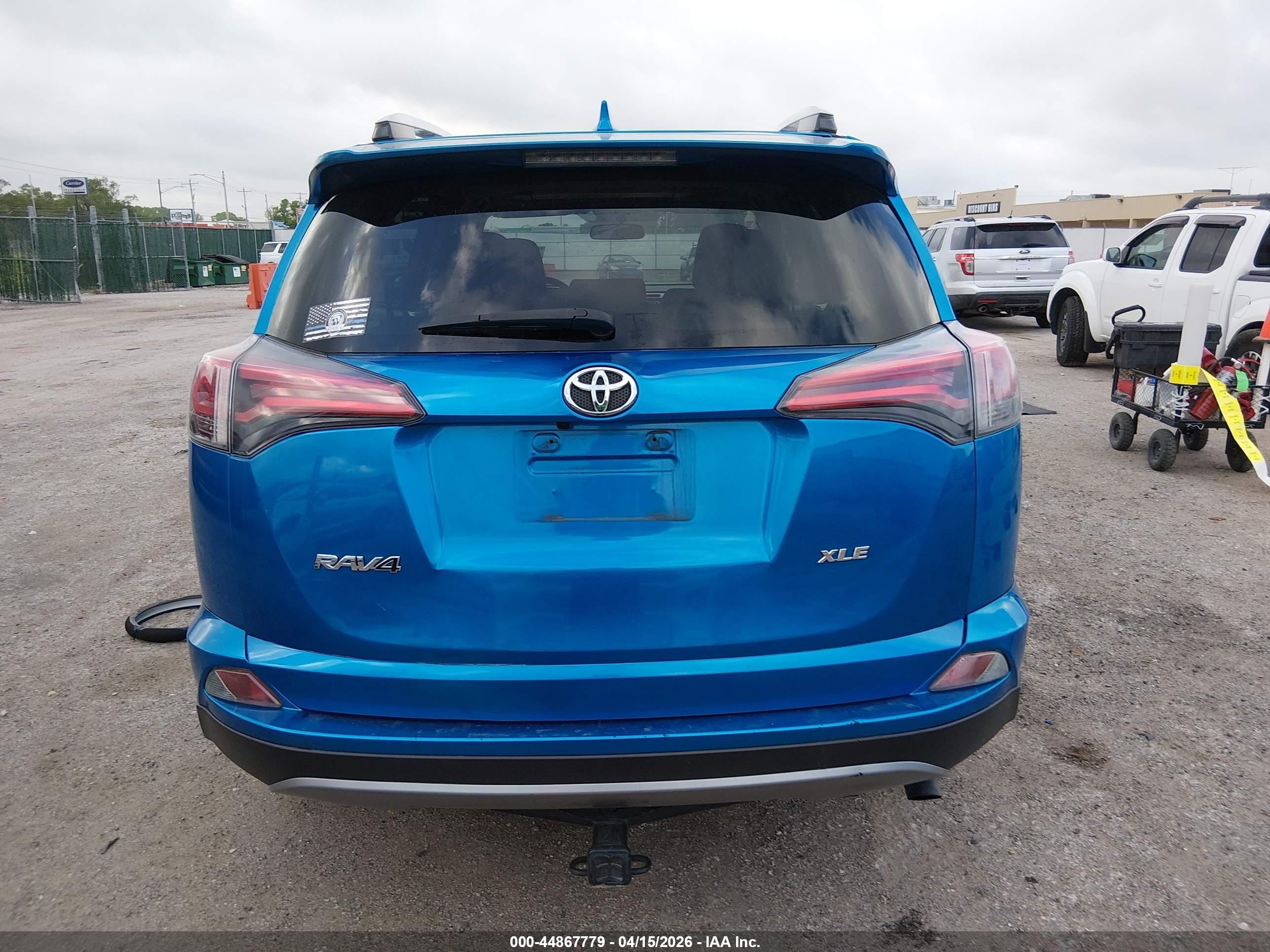 2016 Toyota Rav4 Xle Синий vin: JTMWFREV7GD081339