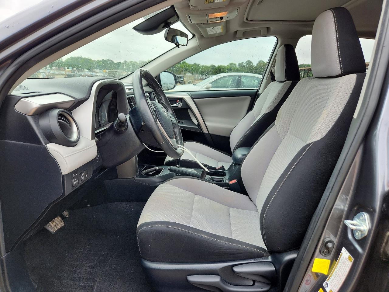 2018 Toyota Rav4 Xle Gray vin: JTMWFREV7JD120261