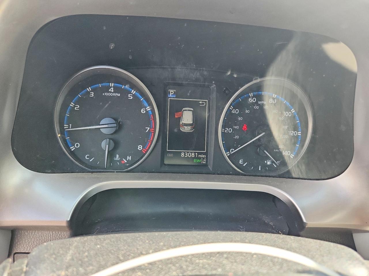 2018 Toyota Rav4 Xle Silver vin: JTMWFREV7JJ181840