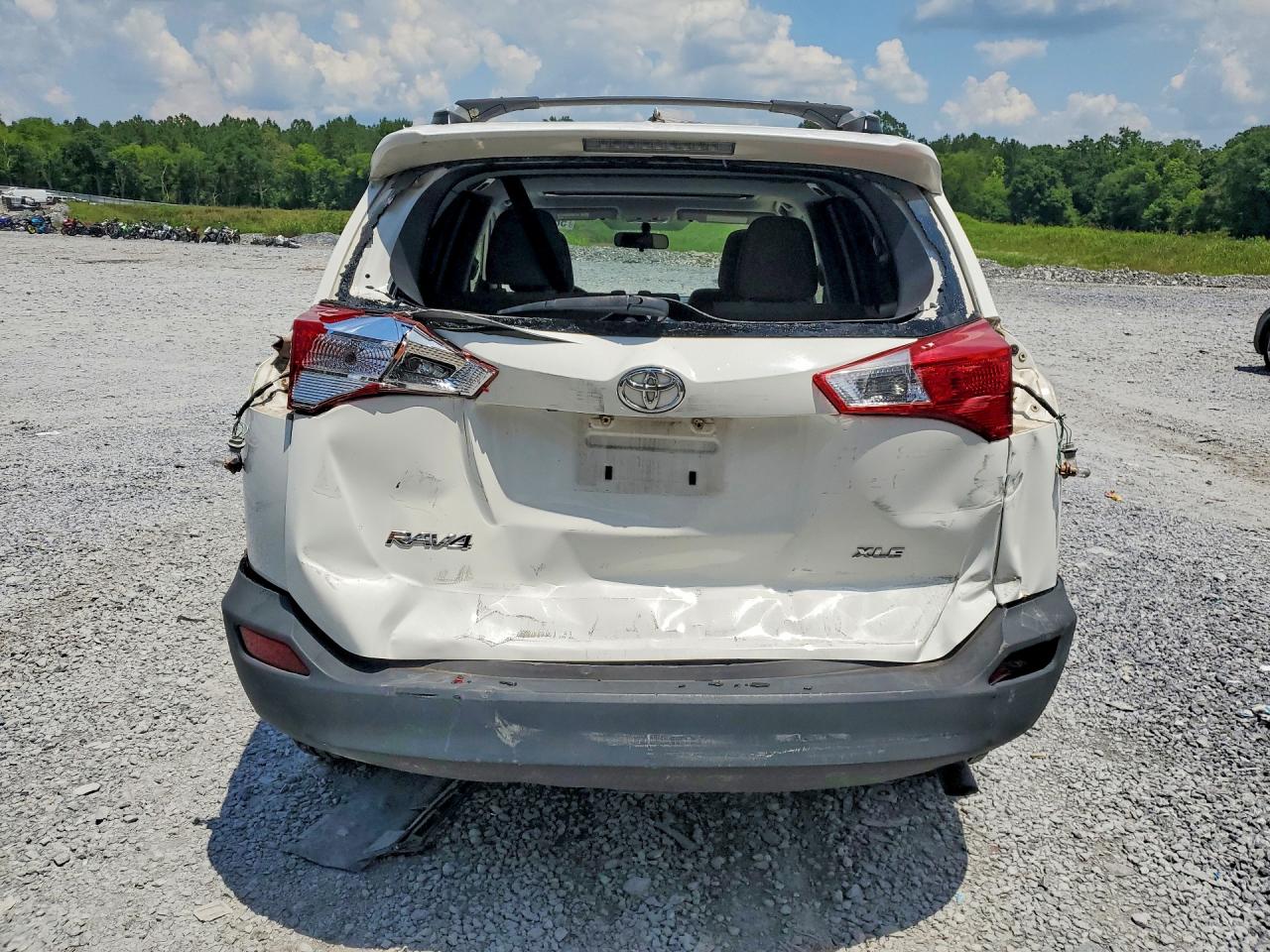 2013 Toyota Rav4 Xle White vin: JTMWFREV8DD007388