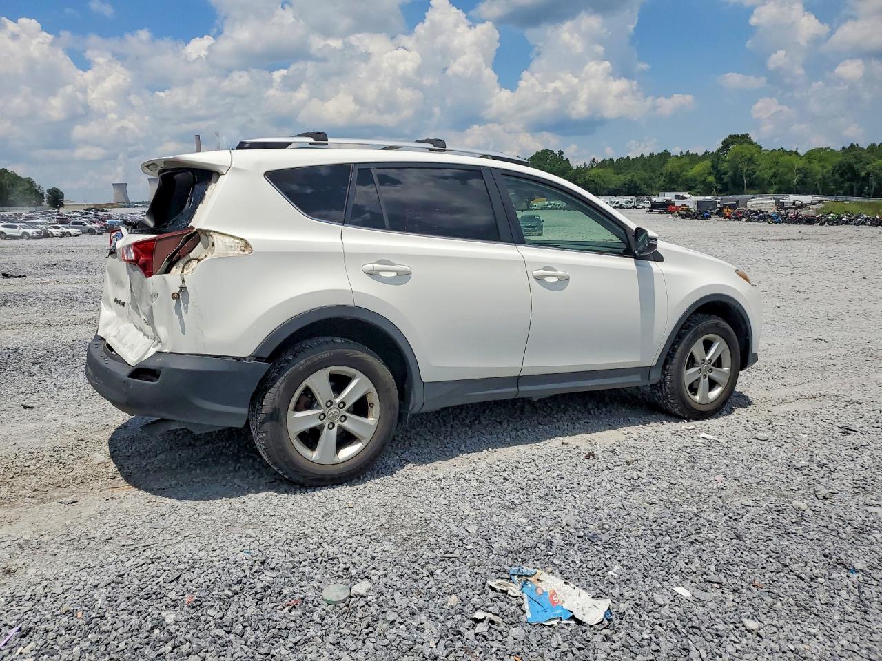 2013 Toyota Rav4 Xle White vin: JTMWFREV8DD007388