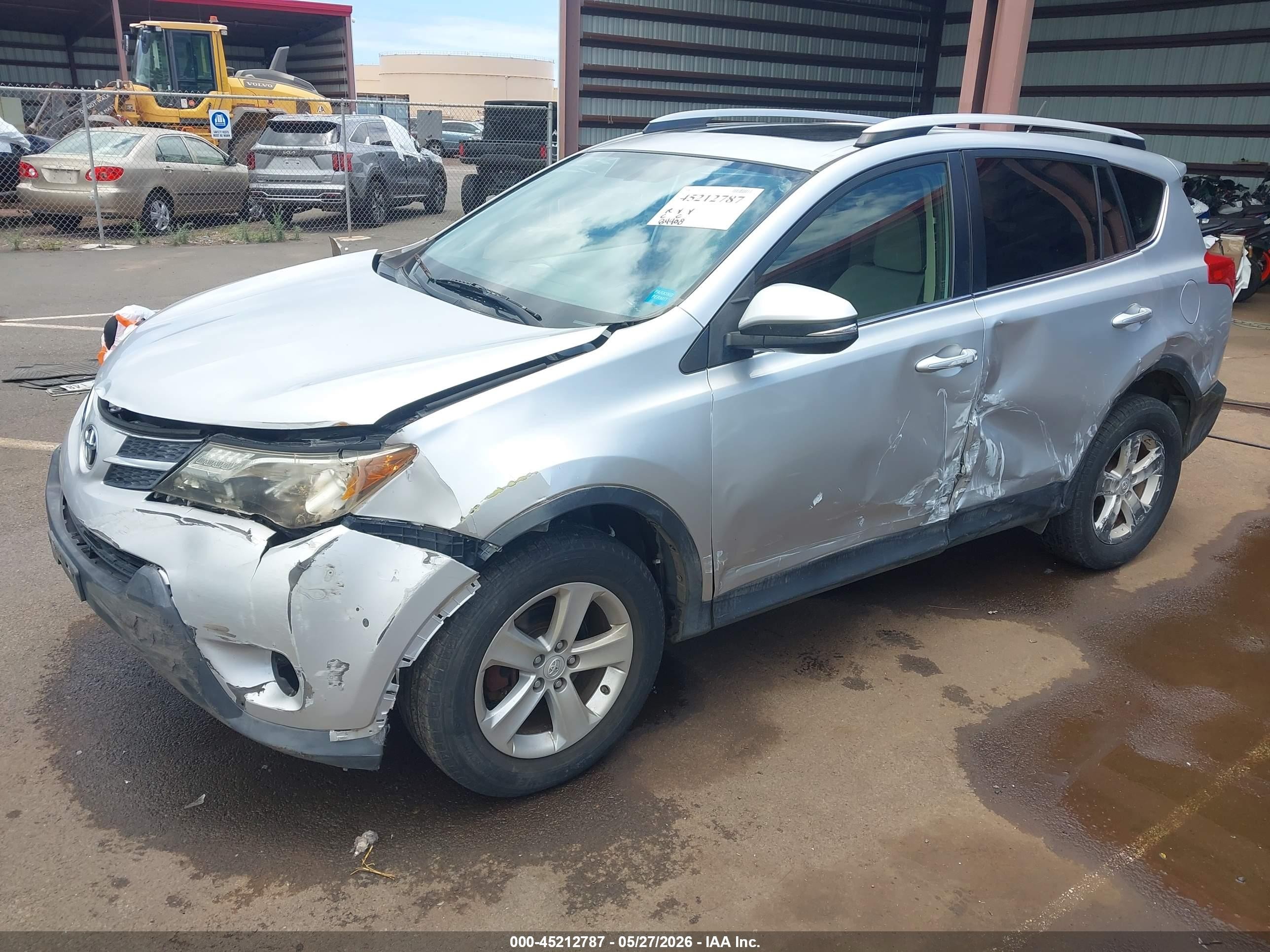 2013 Toyota Rav4 Xle Серебряный vin: JTMWFREV8DD010369