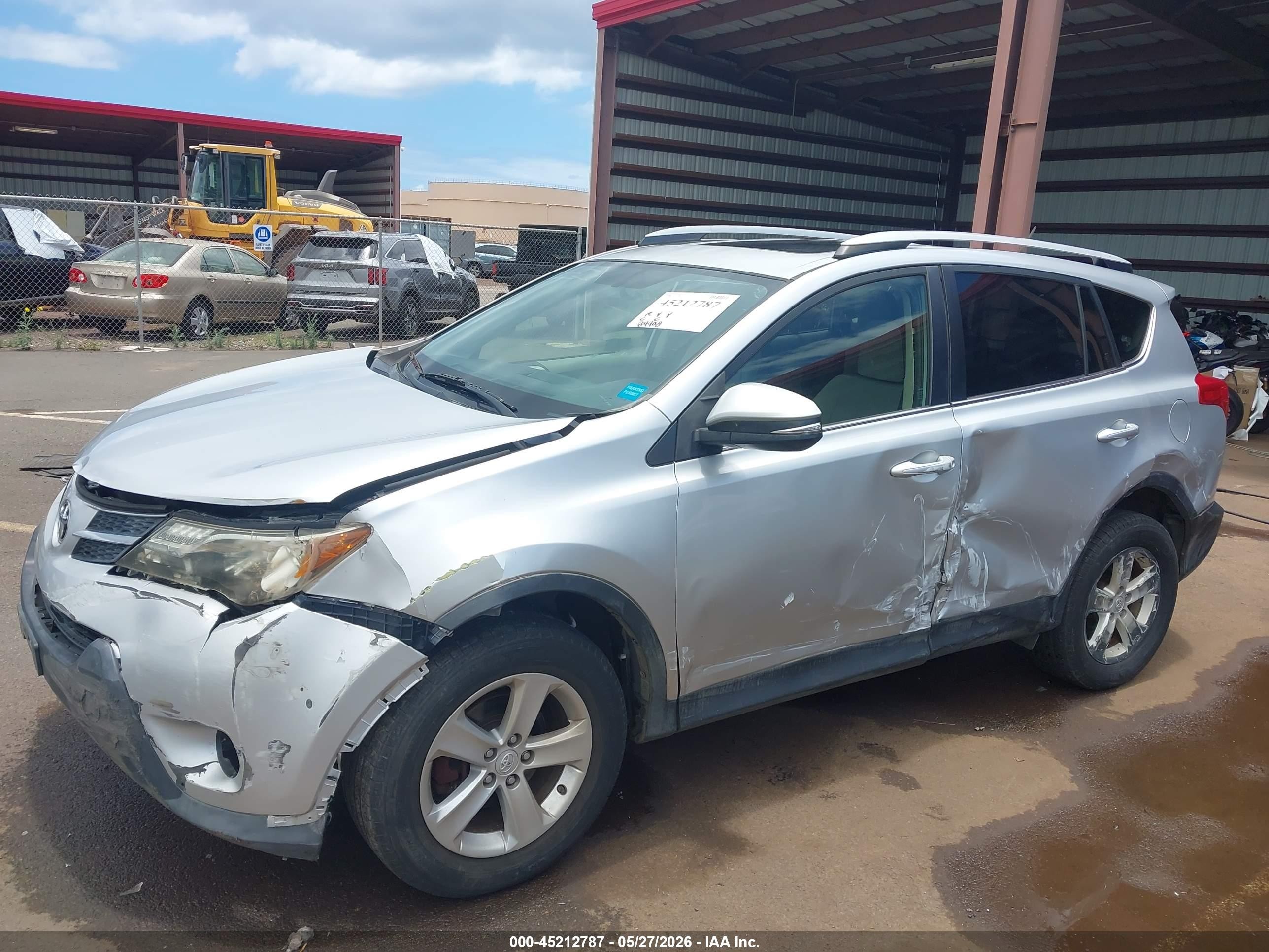 2013 Toyota Rav4 Xle Серебряный vin: JTMWFREV8DD010369