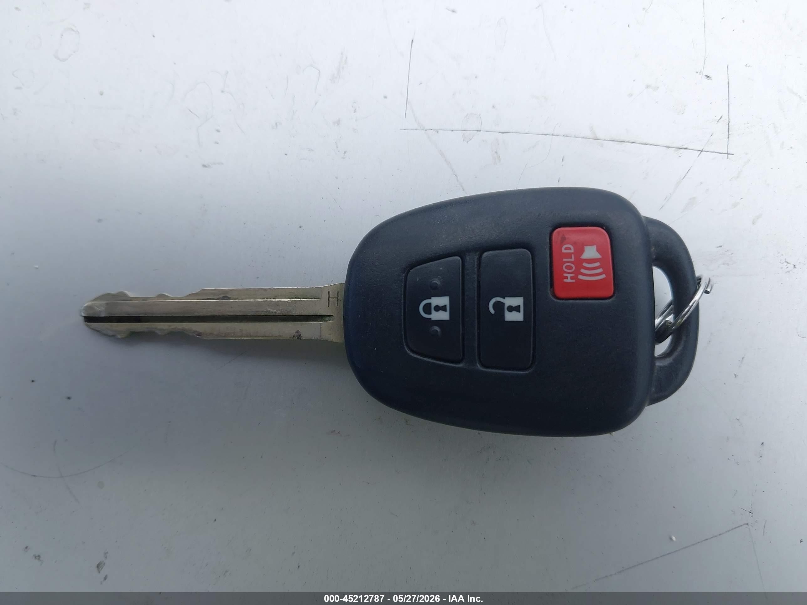 2013 Toyota Rav4 Xle Серебряный vin: JTMWFREV8DD010369