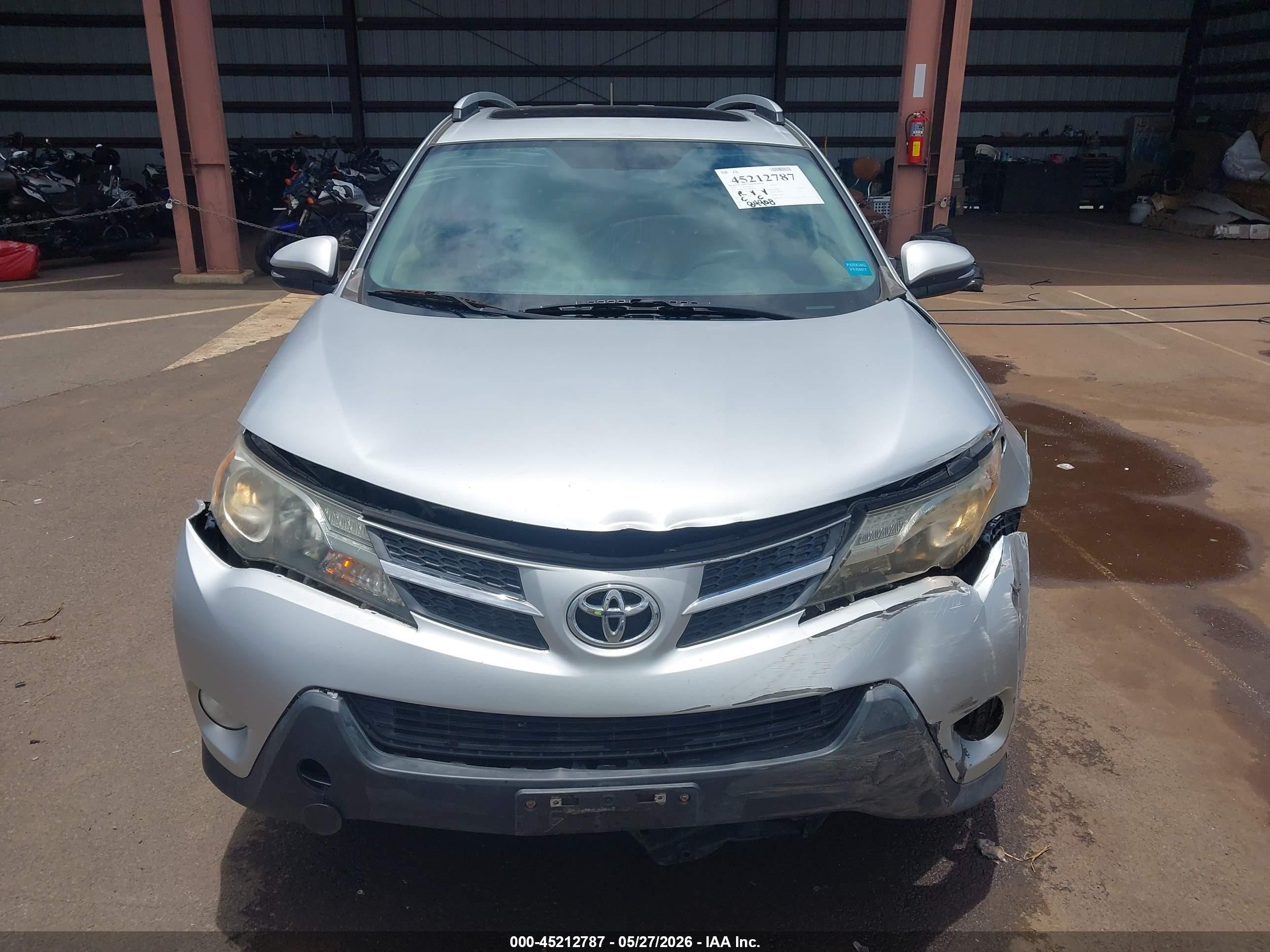 2013 Toyota Rav4 Xle Серебряный vin: JTMWFREV8DD010369