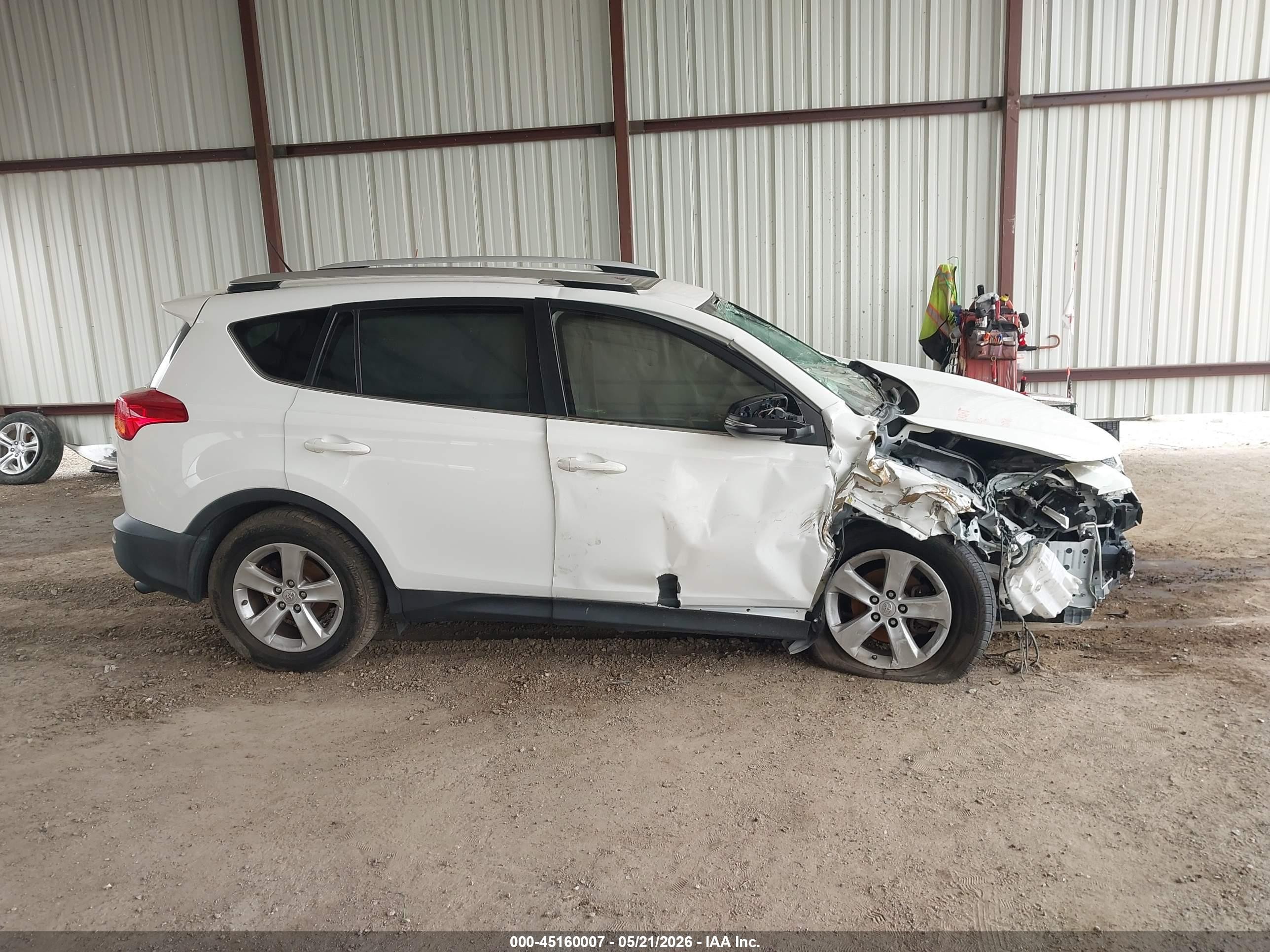 2014 Toyota Rav4 Xle White vin: JTMWFREV8EJ008480