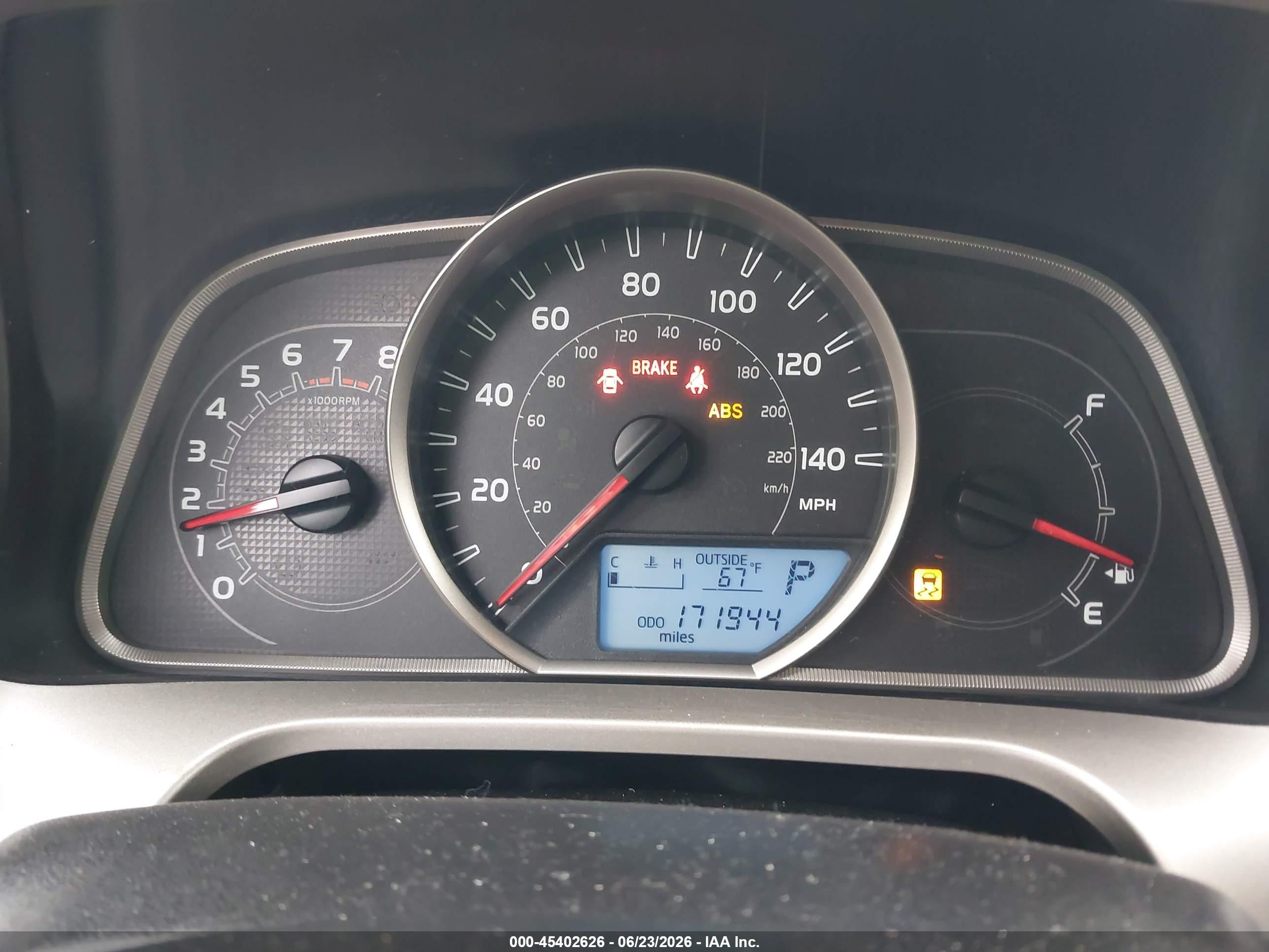 2014 Toyota Rav4 Xle Белый vin: JTMWFREV8EJ020225