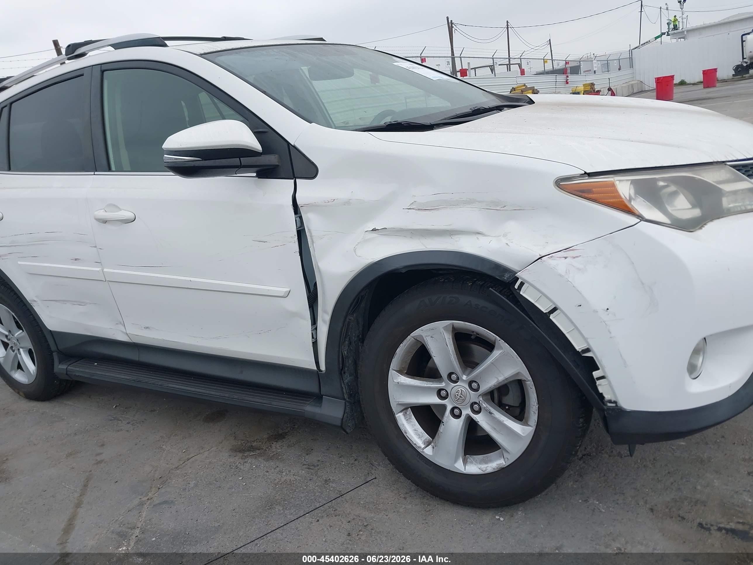 2014 Toyota Rav4 Xle Белый vin: JTMWFREV8EJ020225
