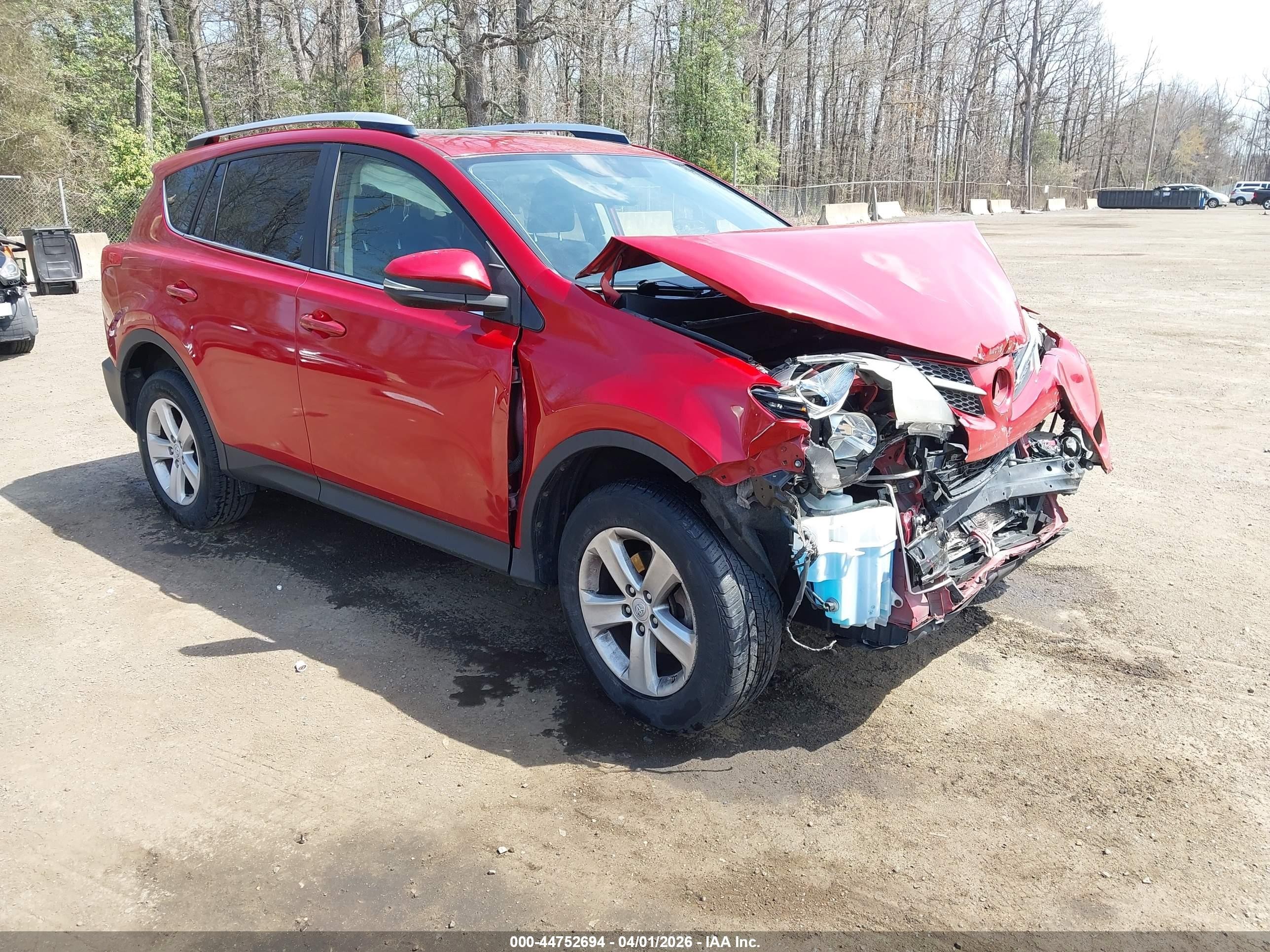2014 Toyota Rav4 Xle Red vin: JTMWFREV8EJ022573