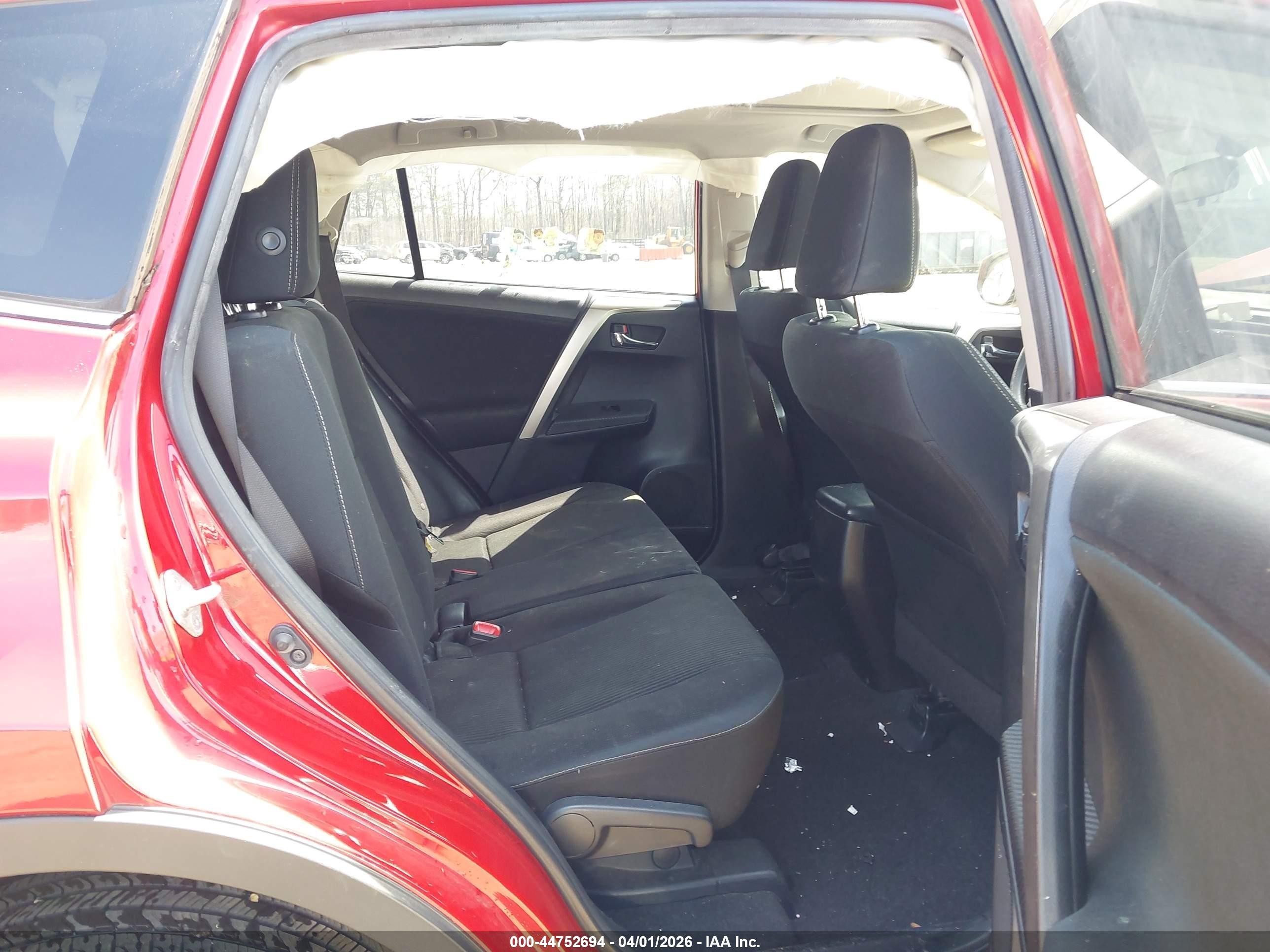 2014 Toyota Rav4 Xle Red vin: JTMWFREV8EJ022573