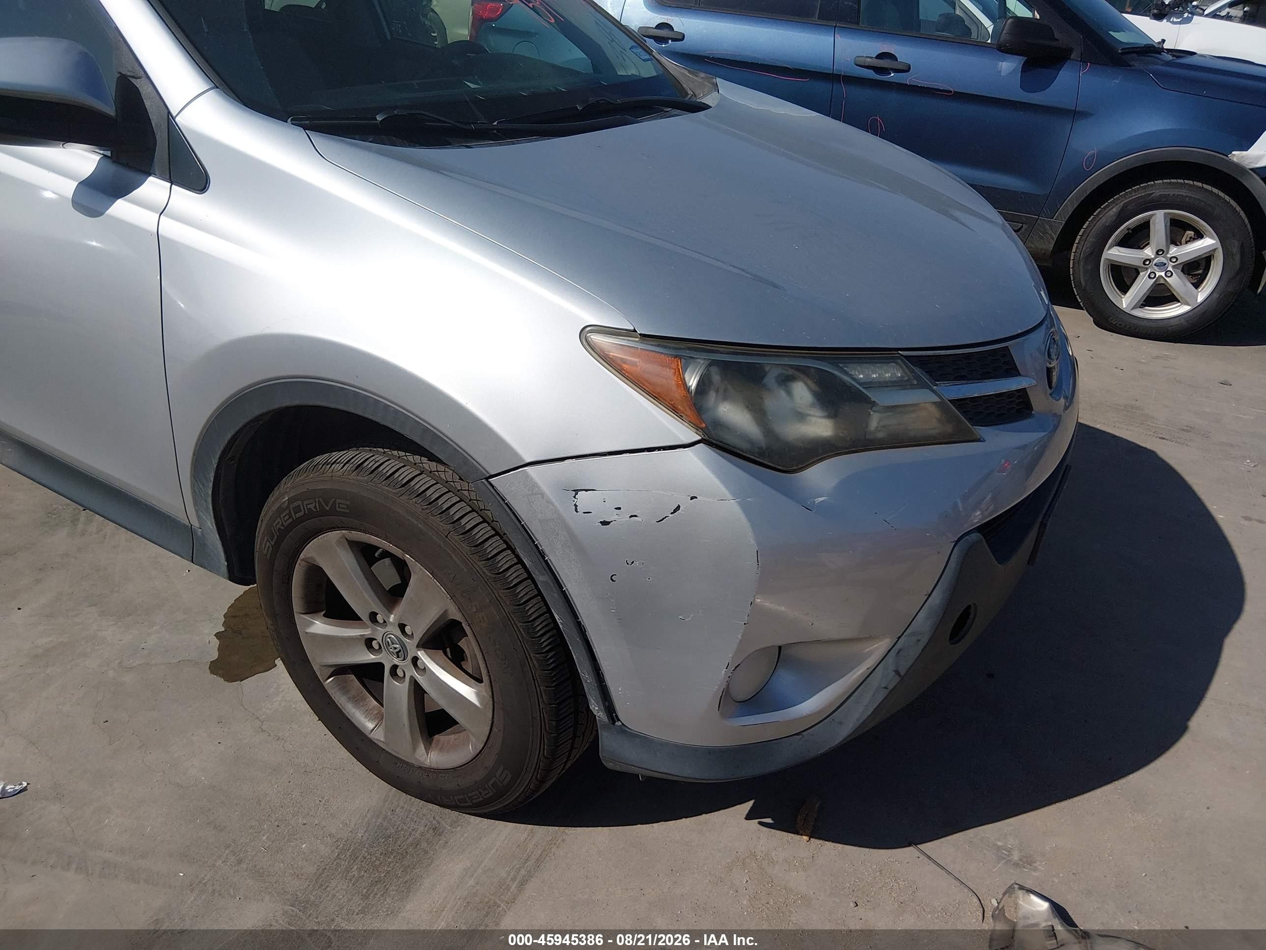 2015 Toyota Rav4 Xle Silver vin: JTMWFREV8FJ044056