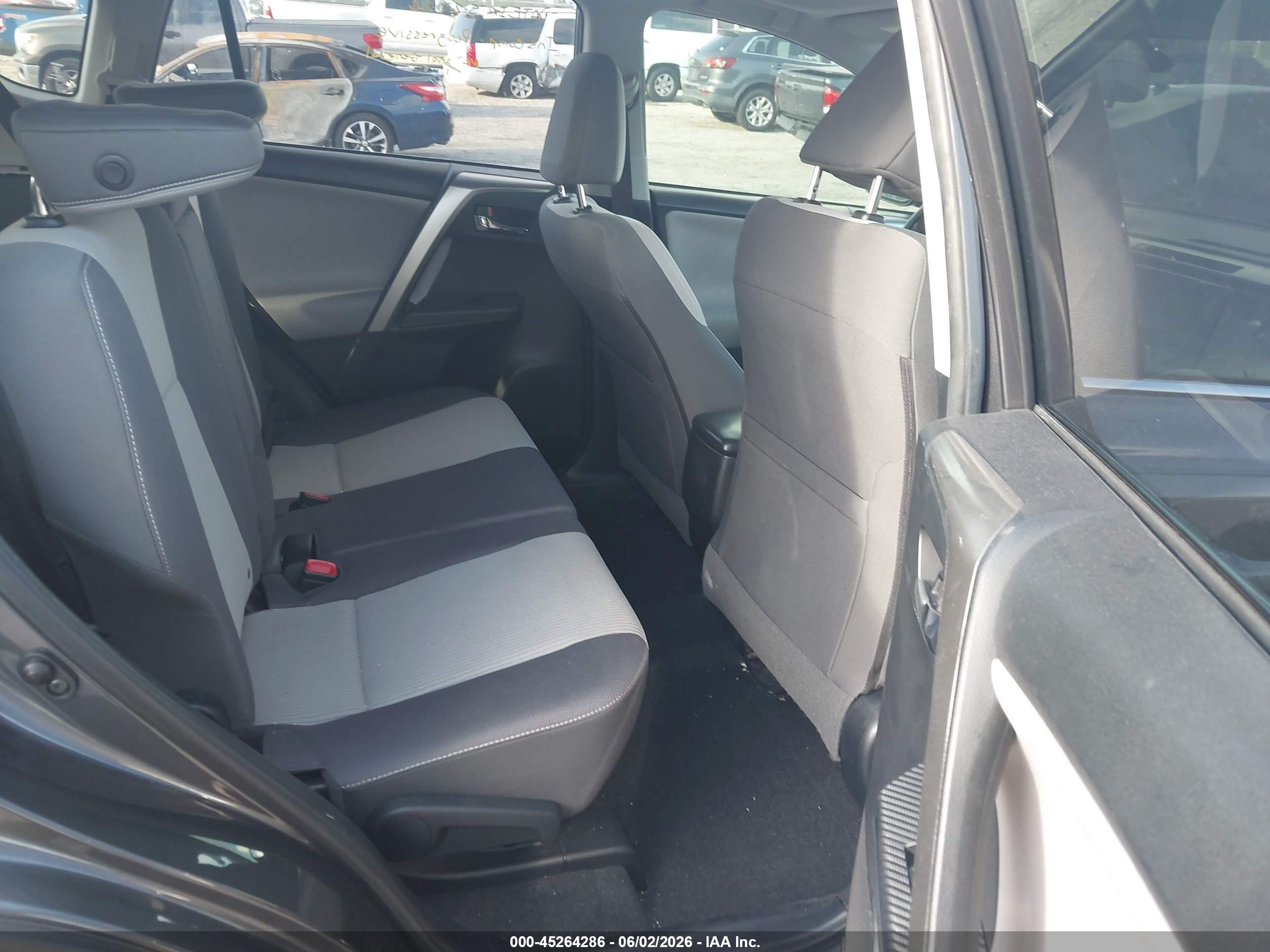 2015 Toyota Rav4 Xle Gray vin: JTMWFREV8FJ054196