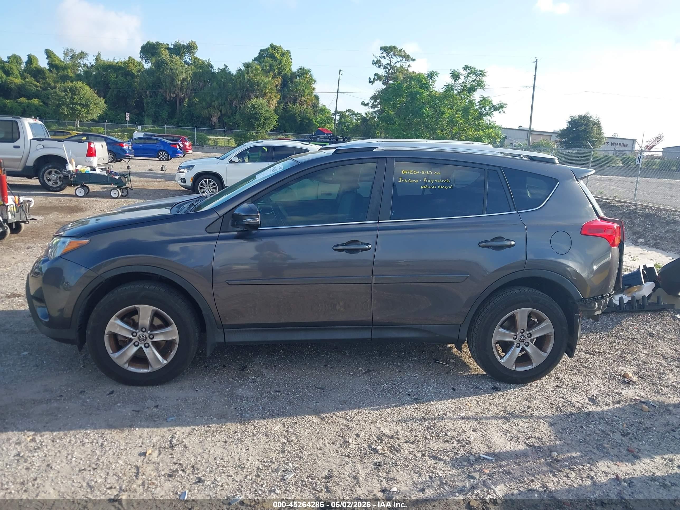 2015 Toyota Rav4 Xle Gray vin: JTMWFREV8FJ054196