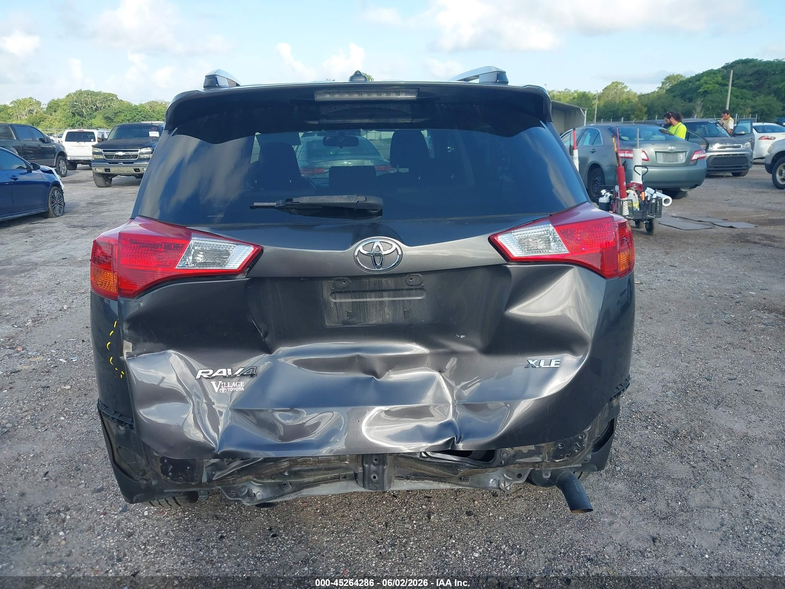2015 Toyota Rav4 Xle Gray vin: JTMWFREV8FJ054196