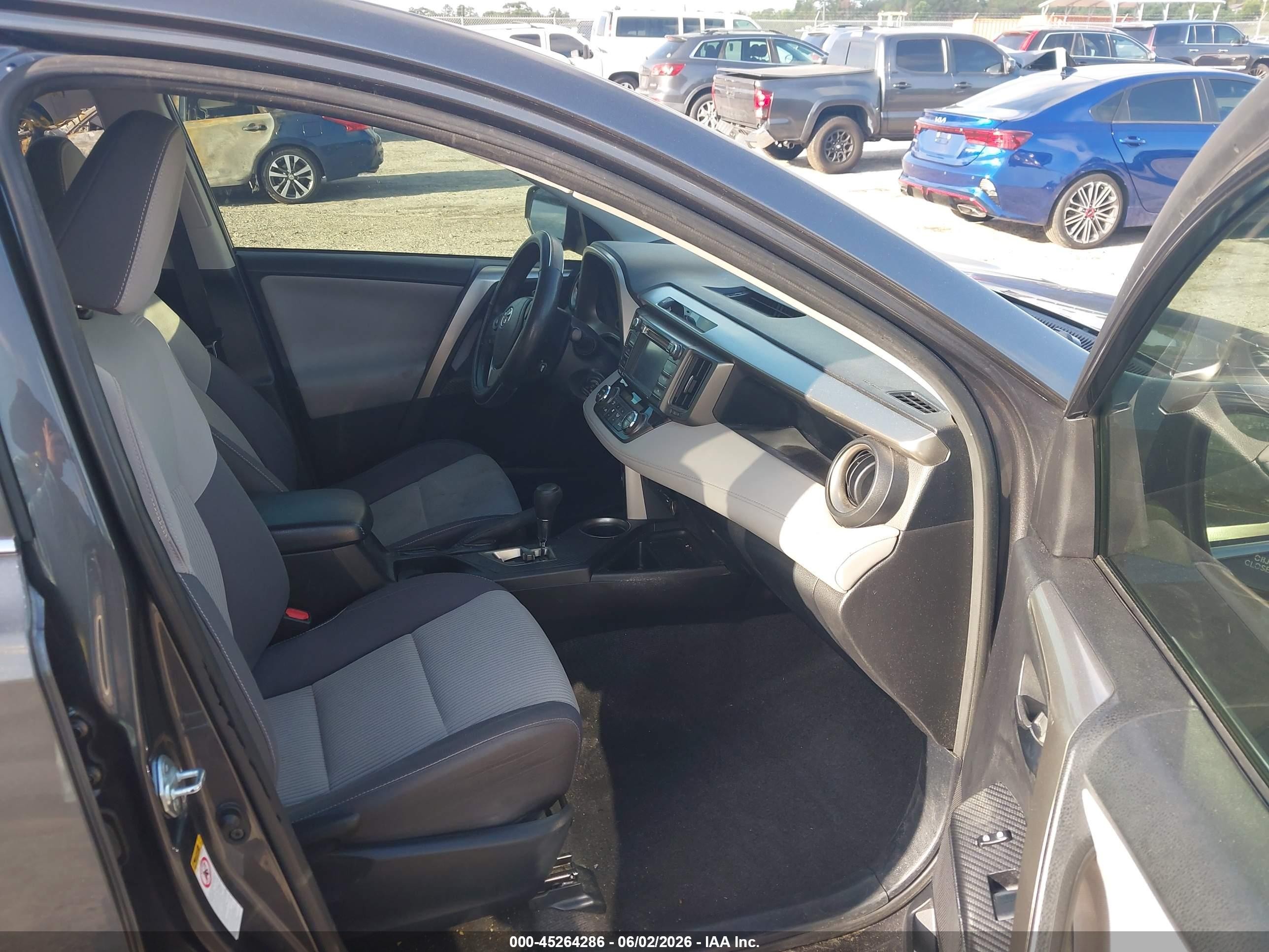 2015 Toyota Rav4 Xle Gray vin: JTMWFREV8FJ054196