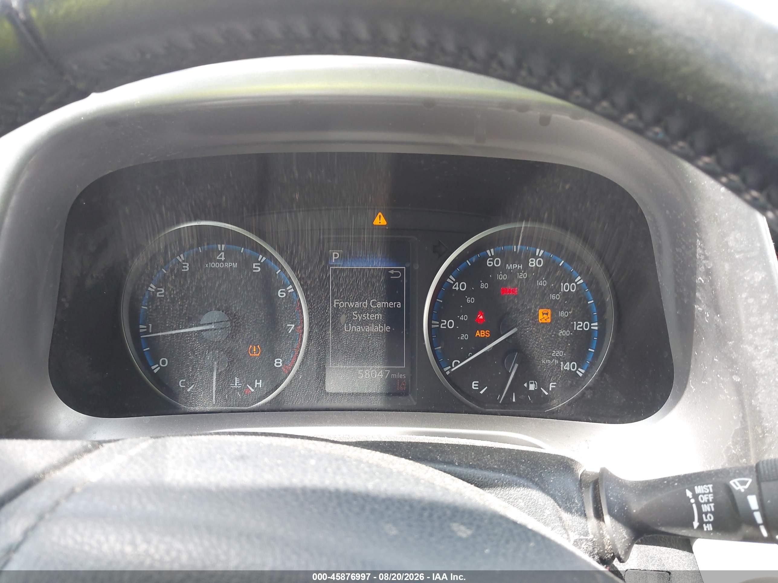 2018 Toyota Rav4 Xle Серебряный vin: JTMWFREV8JD120642
