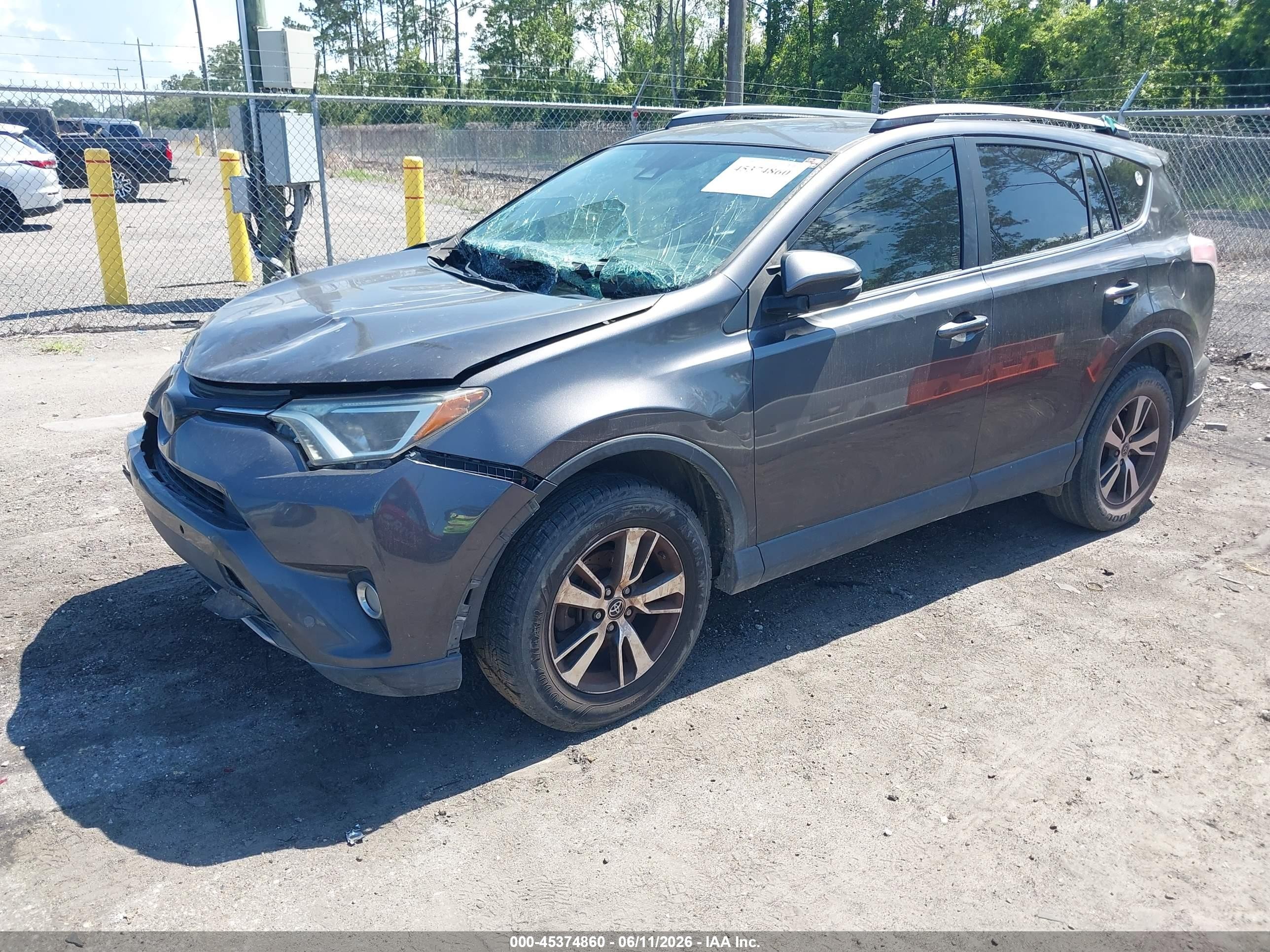 2018 Toyota Rav4 Xle Серый vin: JTMWFREV8JJ184360