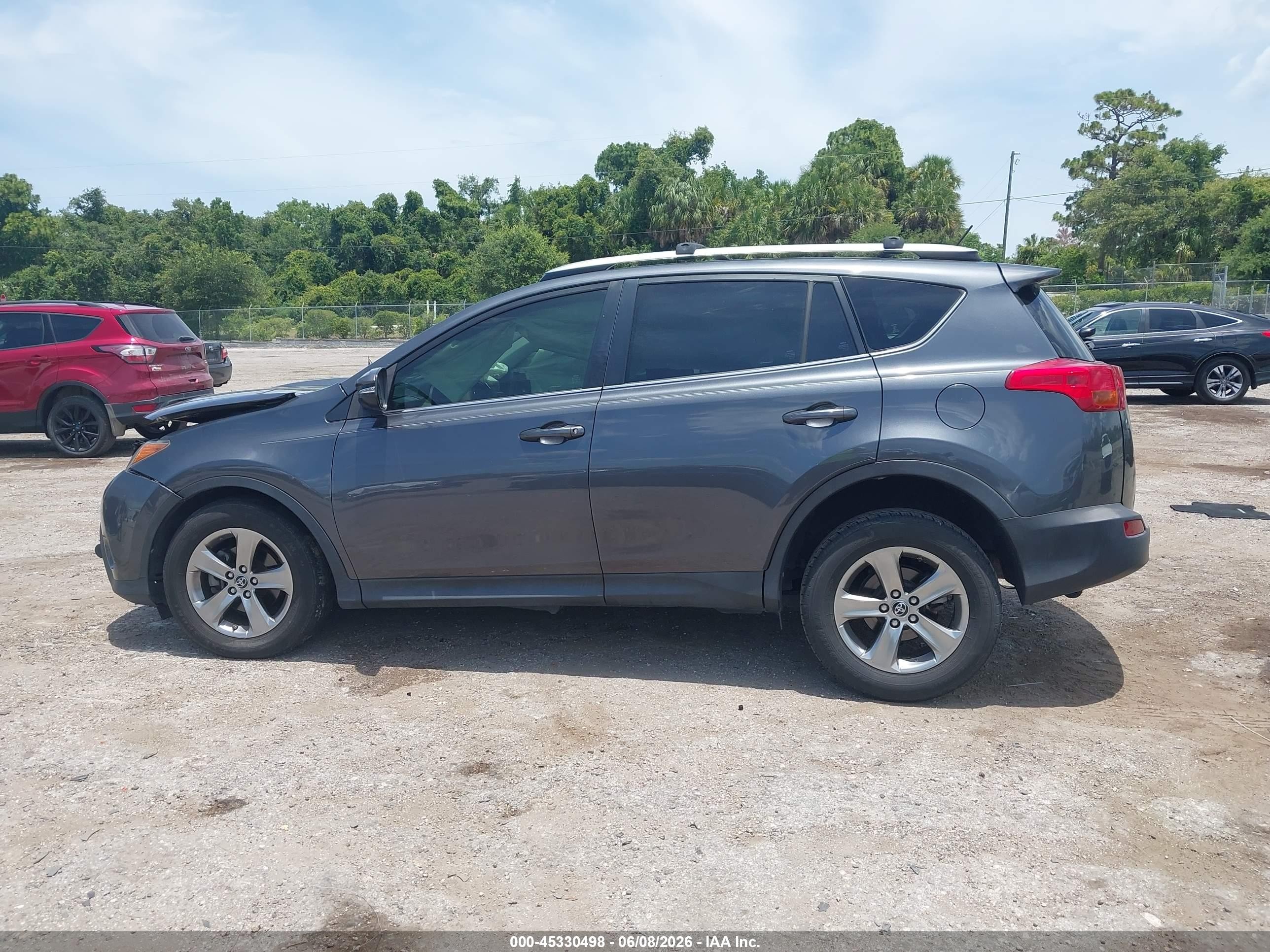 2015 Toyota Rav4 Xle Gray vin: JTMWFREV9FD069952