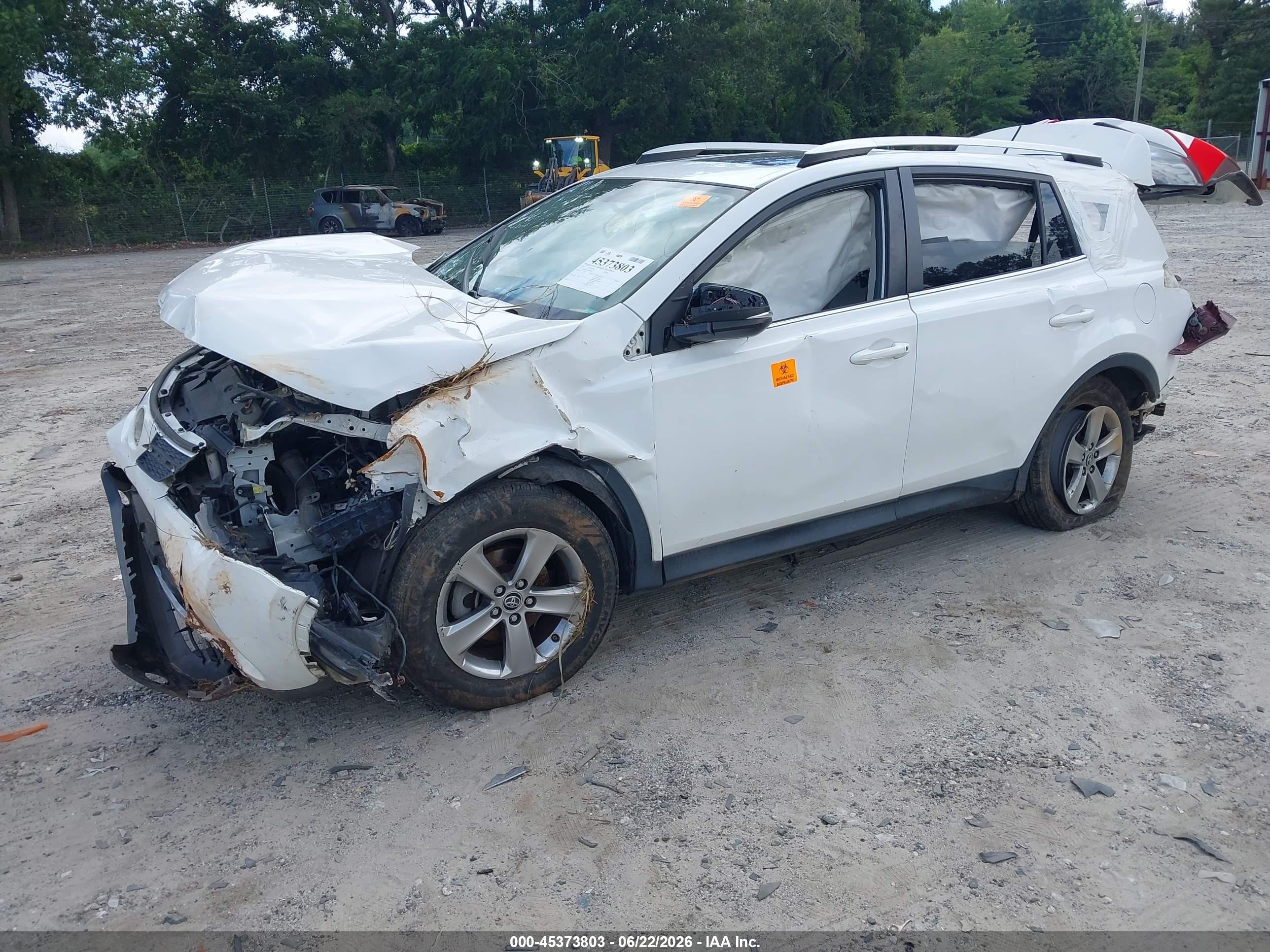 2015 Toyota Rav4 Xle Белый vin: JTMWFREV9FJ036547