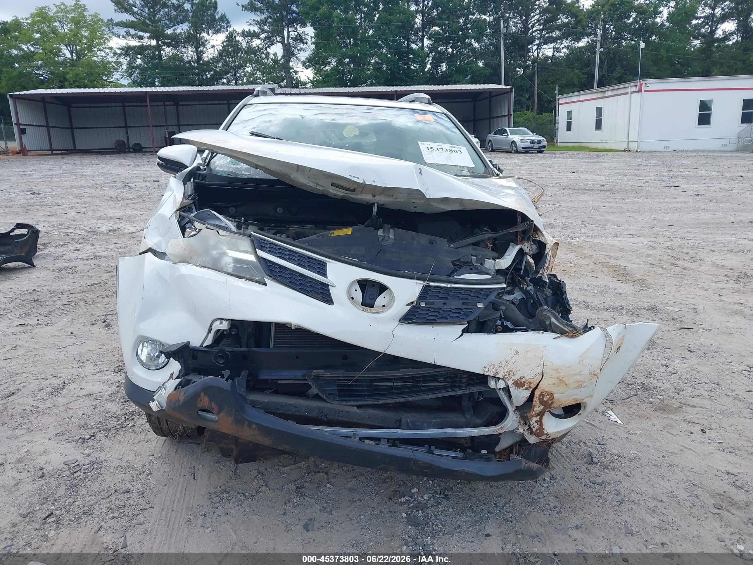 2015 Toyota Rav4 Xle Белый vin: JTMWFREV9FJ036547